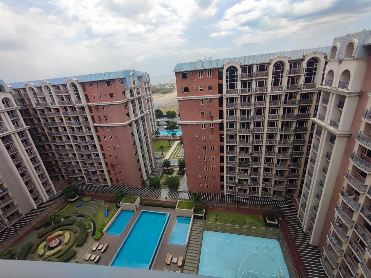 Pool View Staycation Paranaque Pasay Aparthotel *