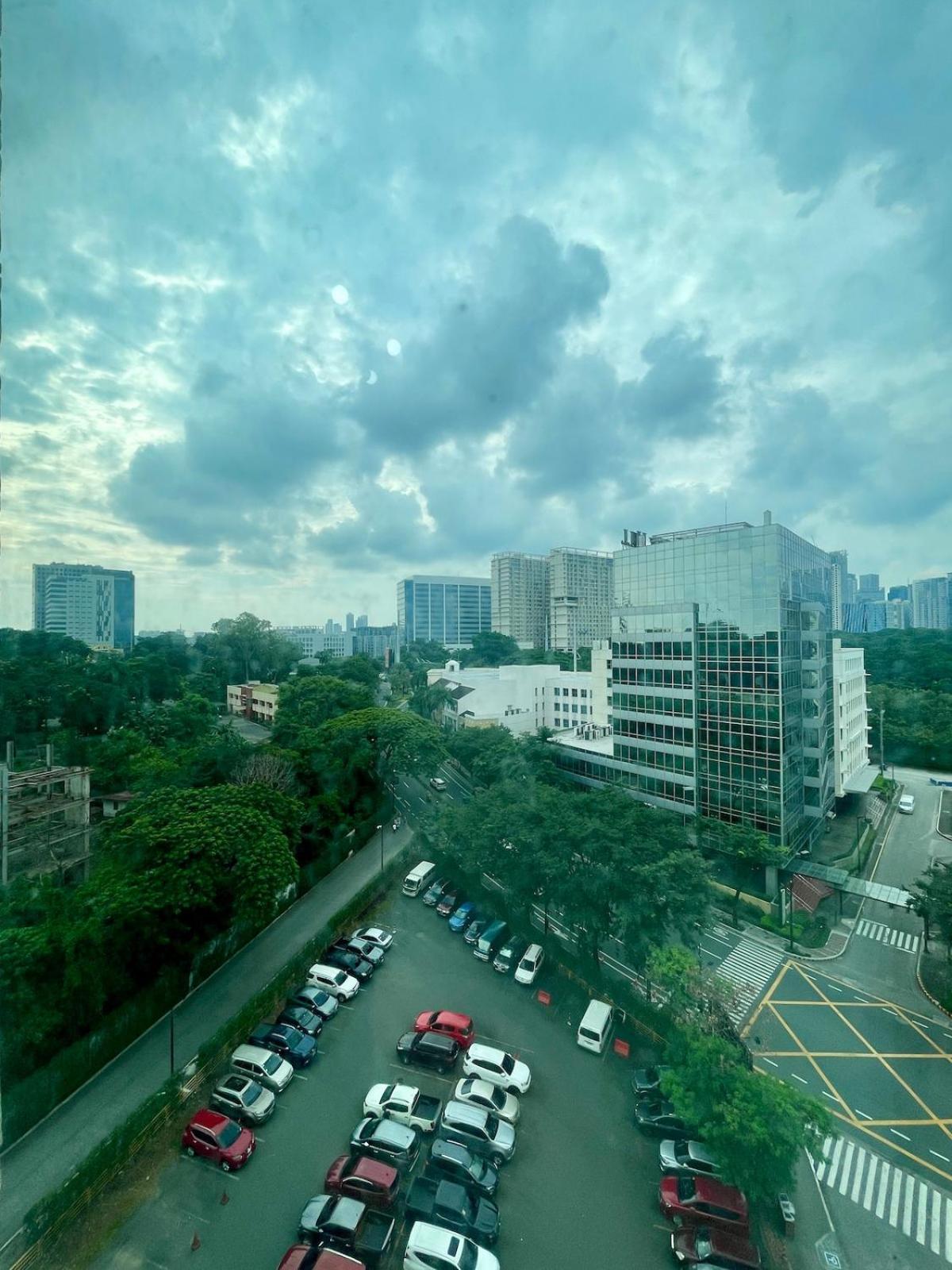 Bgc Venice Grand Canal Staycation Manila