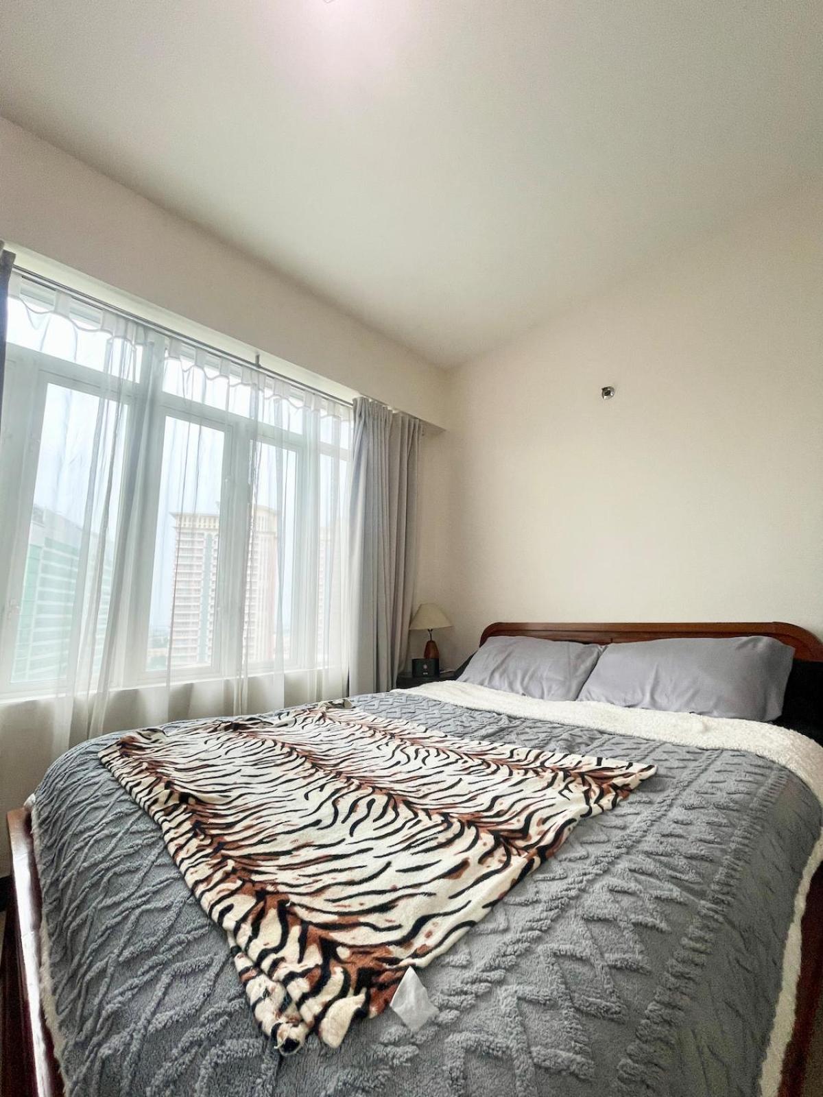 Apartment Bgc Venice Grand Canal Staycation Manila