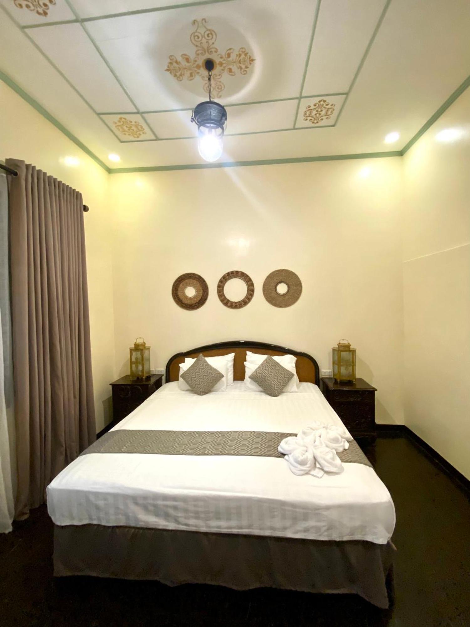 Park Avenue Guest House 2443 Pasay City