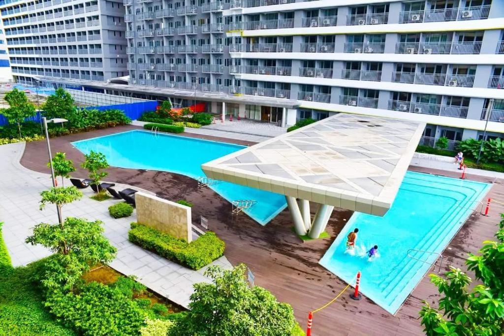 Apartment 1br Unit Condotel W Balcony Fame Residences #fm10