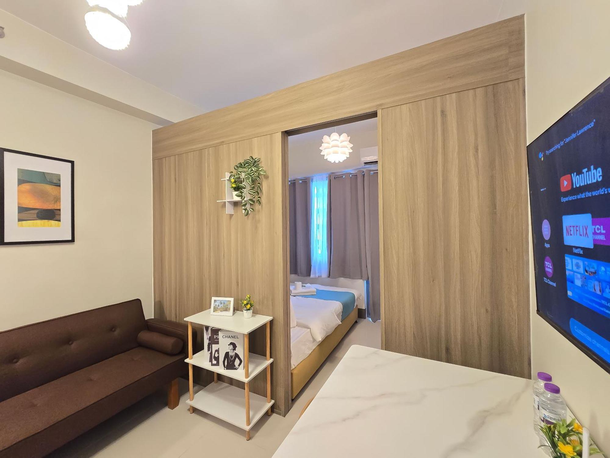 1br Unit Condotel W Balcony Fame Residences #fm10 *