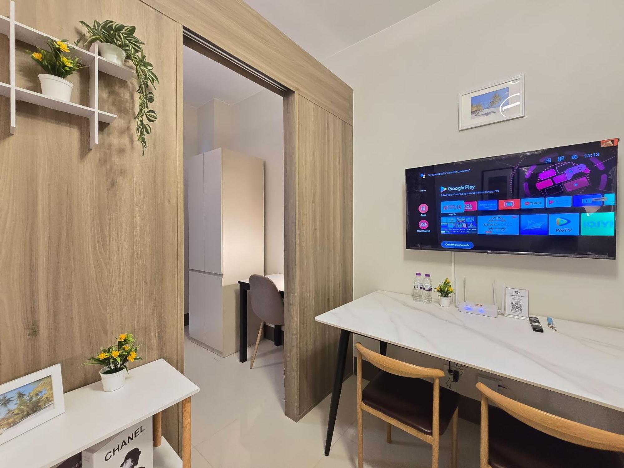 Apartment 1br Unit Condotel W Balcony Fame Residences #fm10