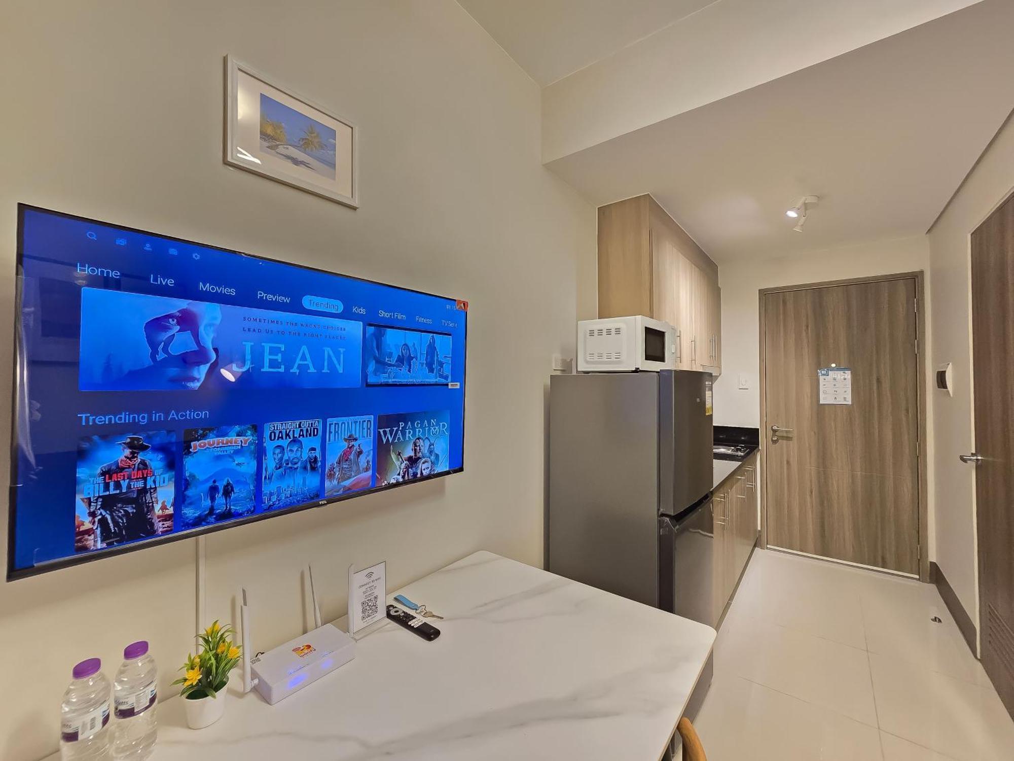 Apartment 1br Unit Condotel W Balcony Fame Residences #fm10 Manila