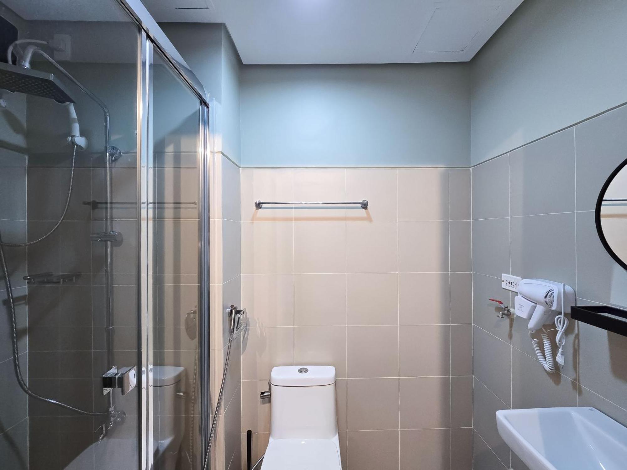1br Unit Condotel W Balcony Fame Residences #fm10 *
