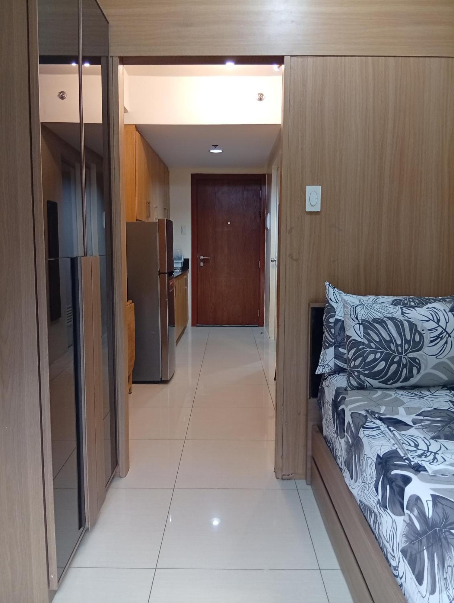 Shell Moa - Jhem Aparthotel Manila