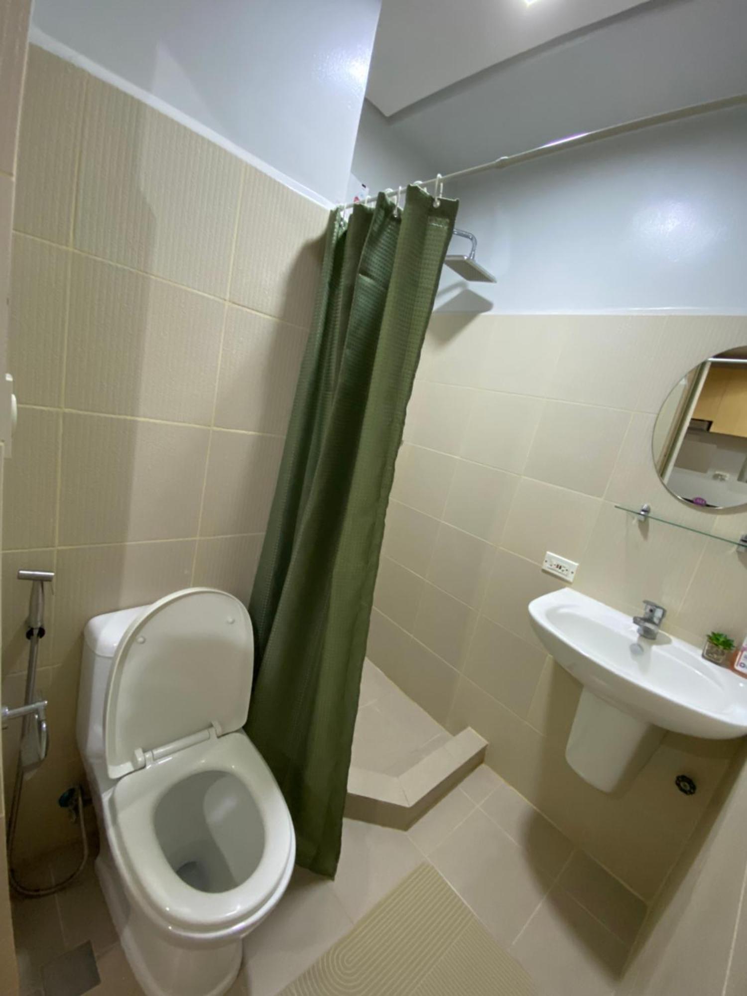 Theodore Alfonzo Aparthotel