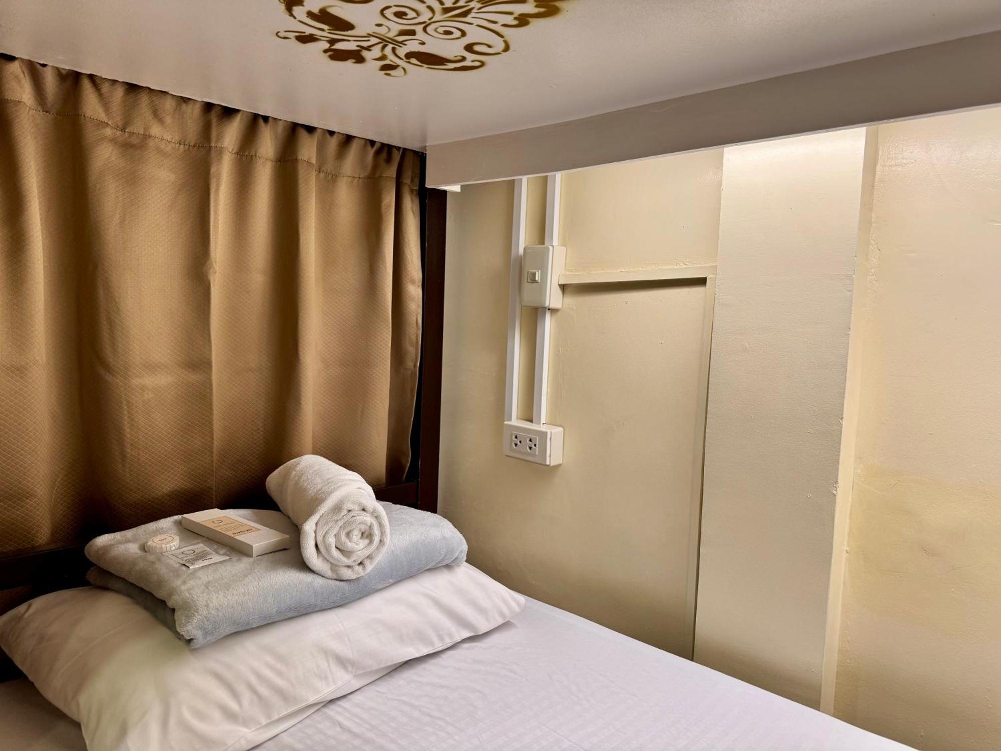 Park Avenue Guest House 2443 Pasay City Guest house Manila