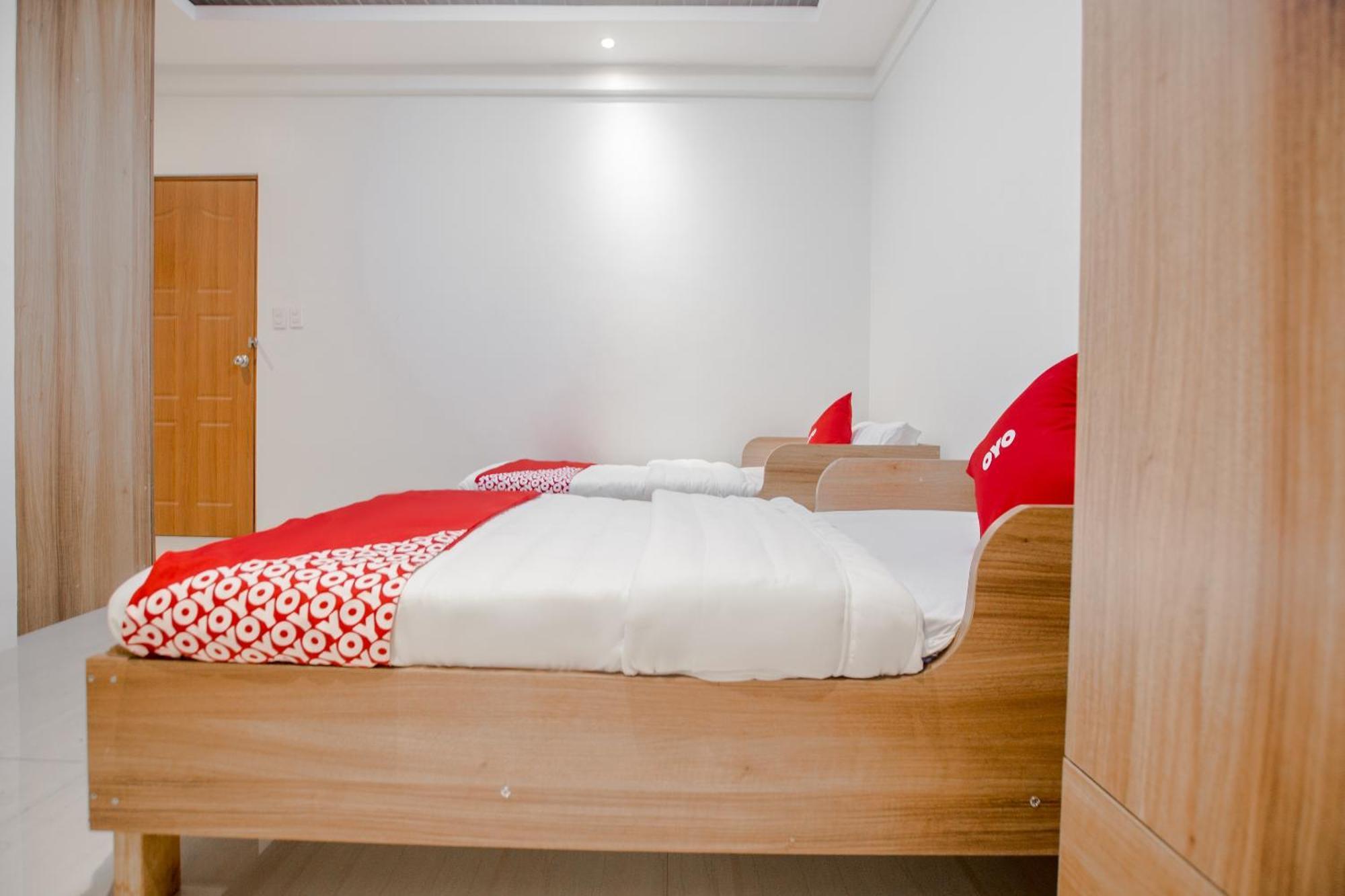 Hotel Oyo 605 The Quarters 2*