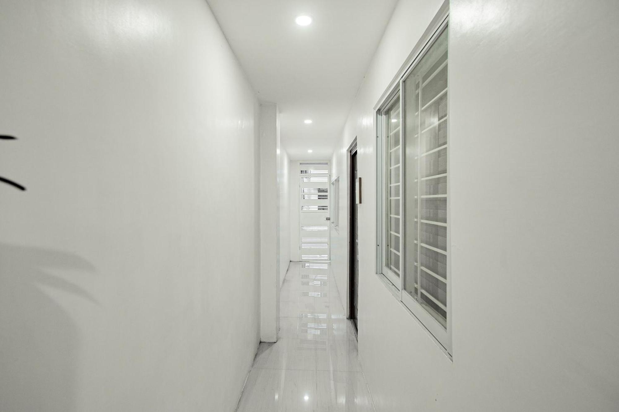 Oyo 605 The Quarters 2* Manila