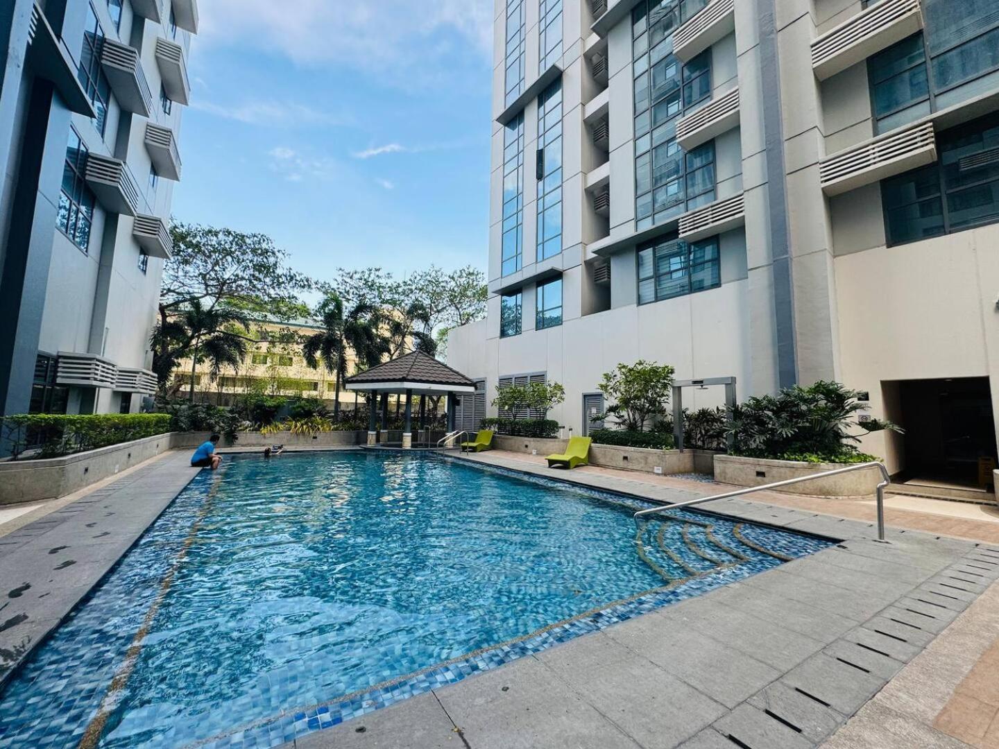 Apartment At Viceroy T4 Florence Way *