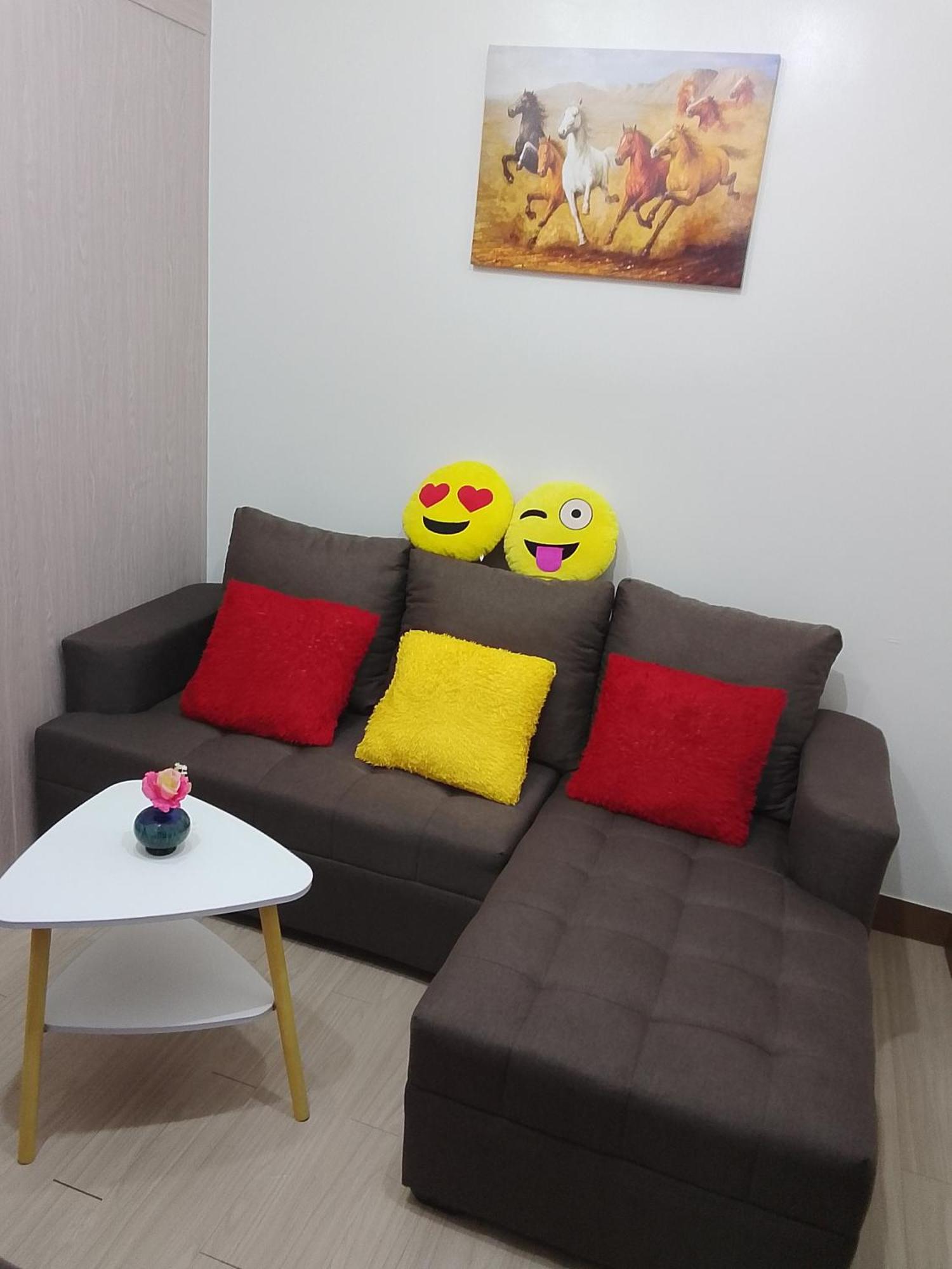 Apartment Trees Residences 1 Bedroom With Netflix And Bluetootth Karaoke Speaker With 2 Mini Microphone