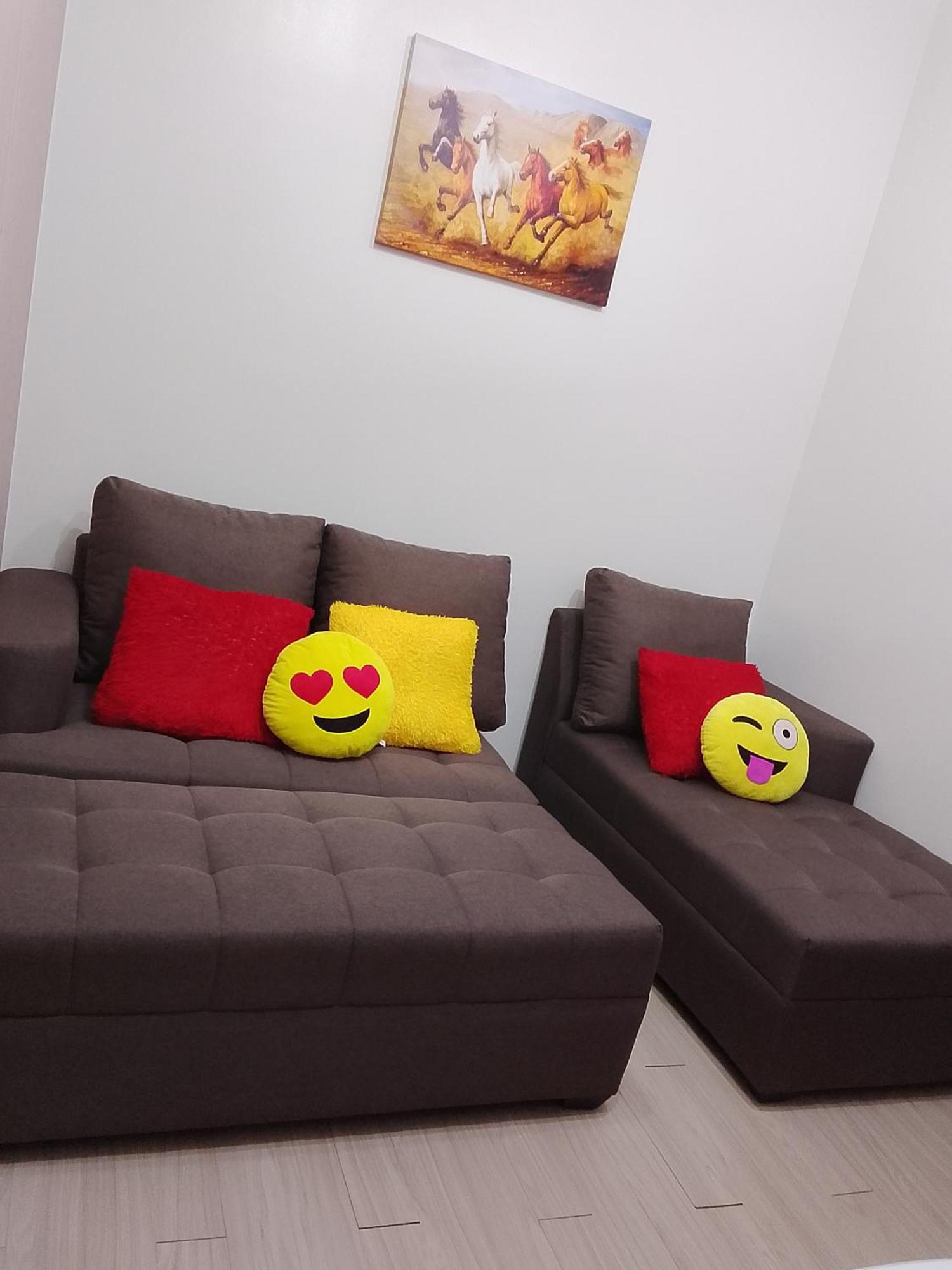 Apartment Trees Residences 1 Bedroom With Netflix And Bluetootth Karaoke Speaker With 2 Mini Microphone *