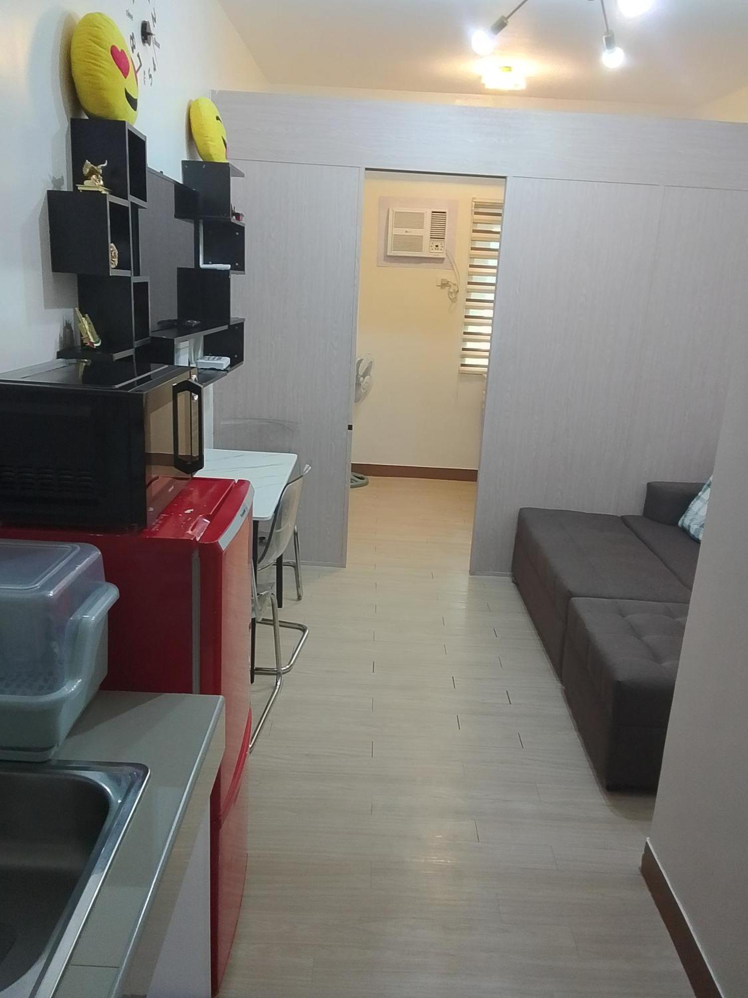 Apartment Trees Residences 1 Bedroom With Netflix And Bluetootth Karaoke Speaker With 2 Mini Microphone