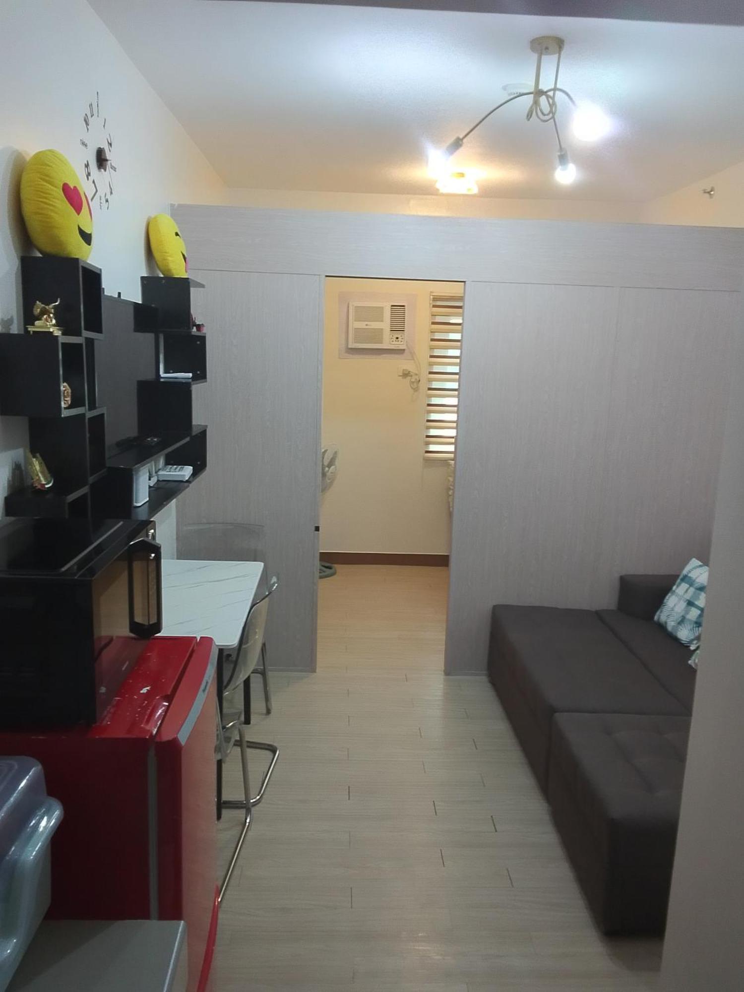 Trees Residences 1 Bedroom With Netflix And Bluetootth Karaoke Speaker With 2 Mini Microphone Apartment *