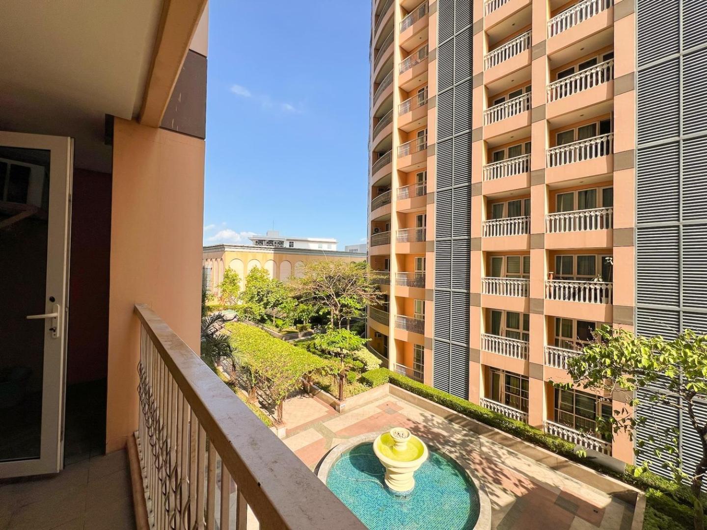 Luxury Bgc Condo, Venice Grand Canal #vlrc5h Holiday home
