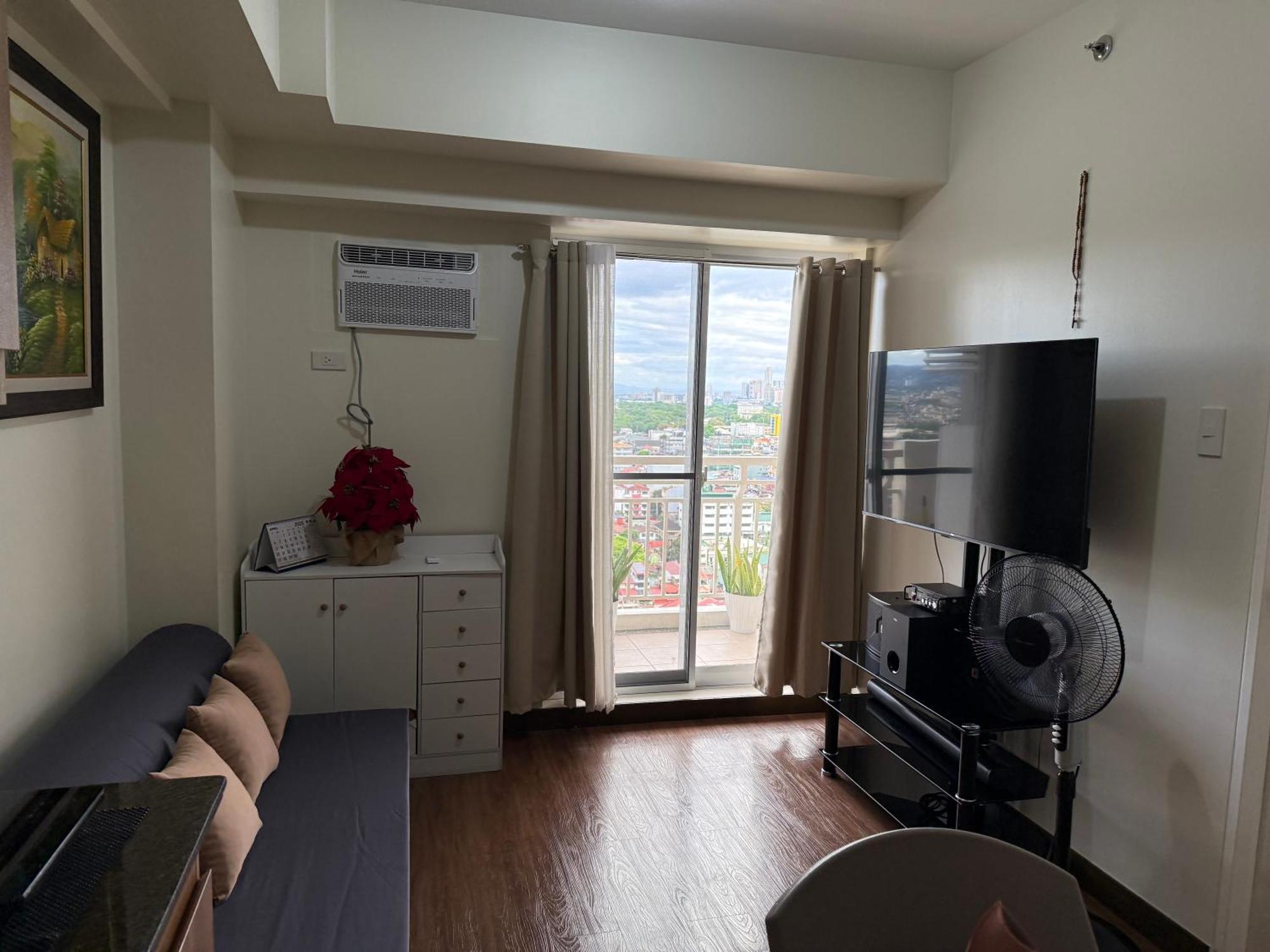 Dmci Theorabella Qc, 1 Bedroom W/bal In Cubao38sqm *