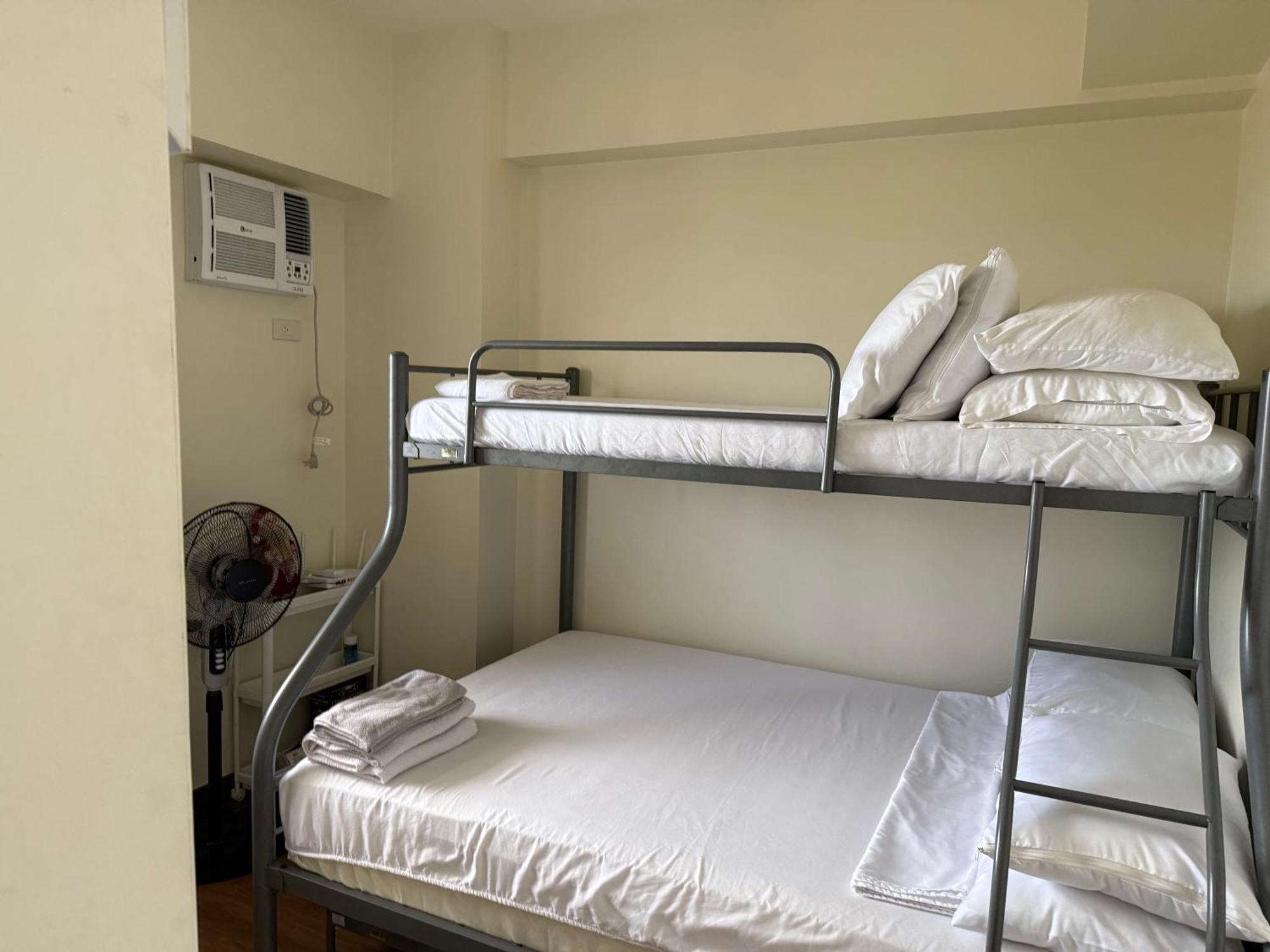 Dmci Theorabella Qc, 1 Bedroom W/bal In Cubao38sqm Apartment Manila