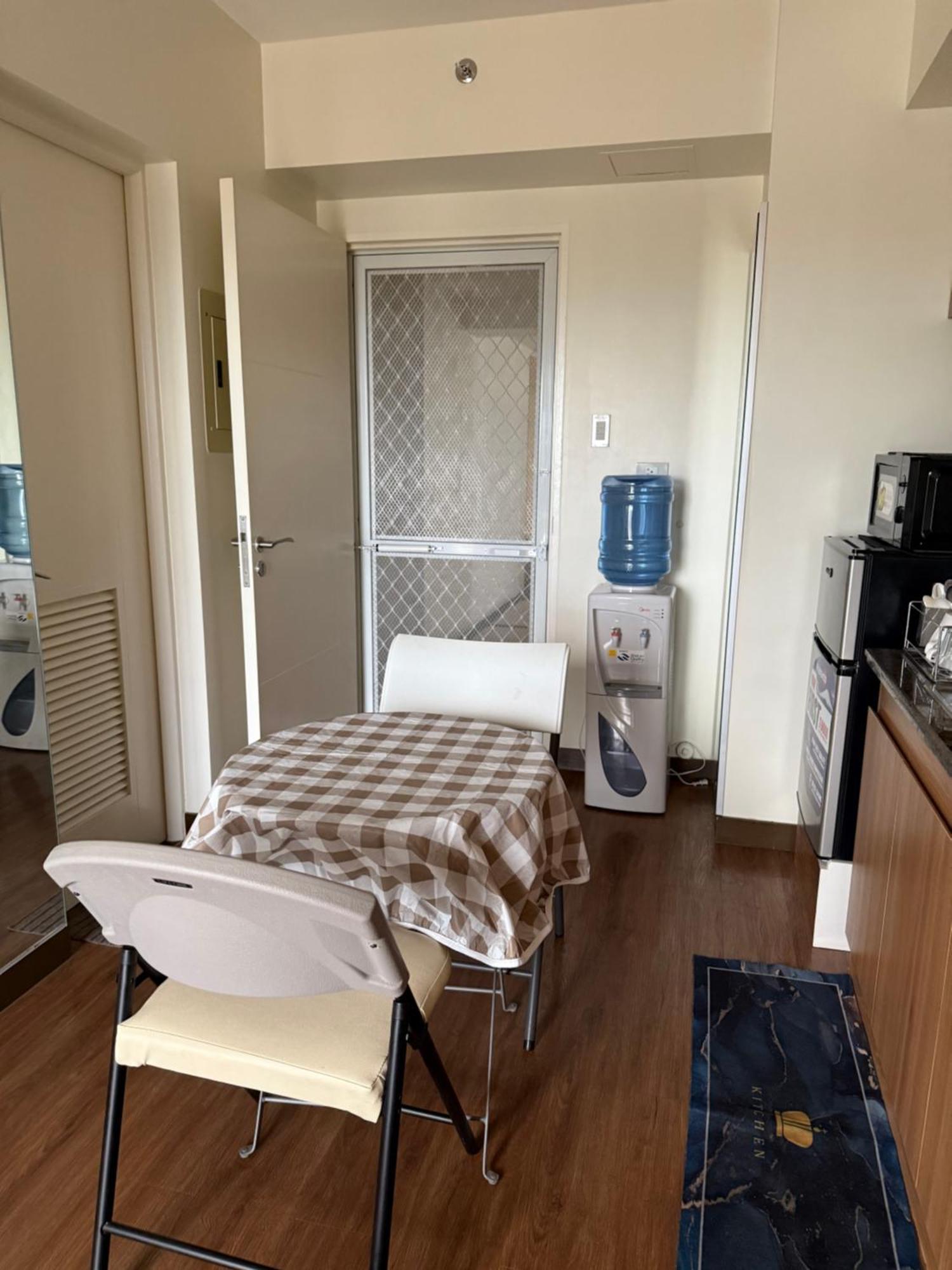 Dmci Theorabella Qc, 1 Bedroom W/bal In Cubao38sqm Apartment *
