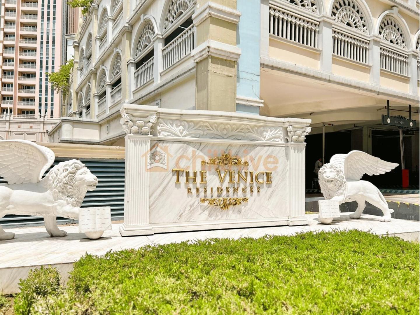 Cozy Bgc Condo, Venice Grand Canal #vlrtc18e * Manila