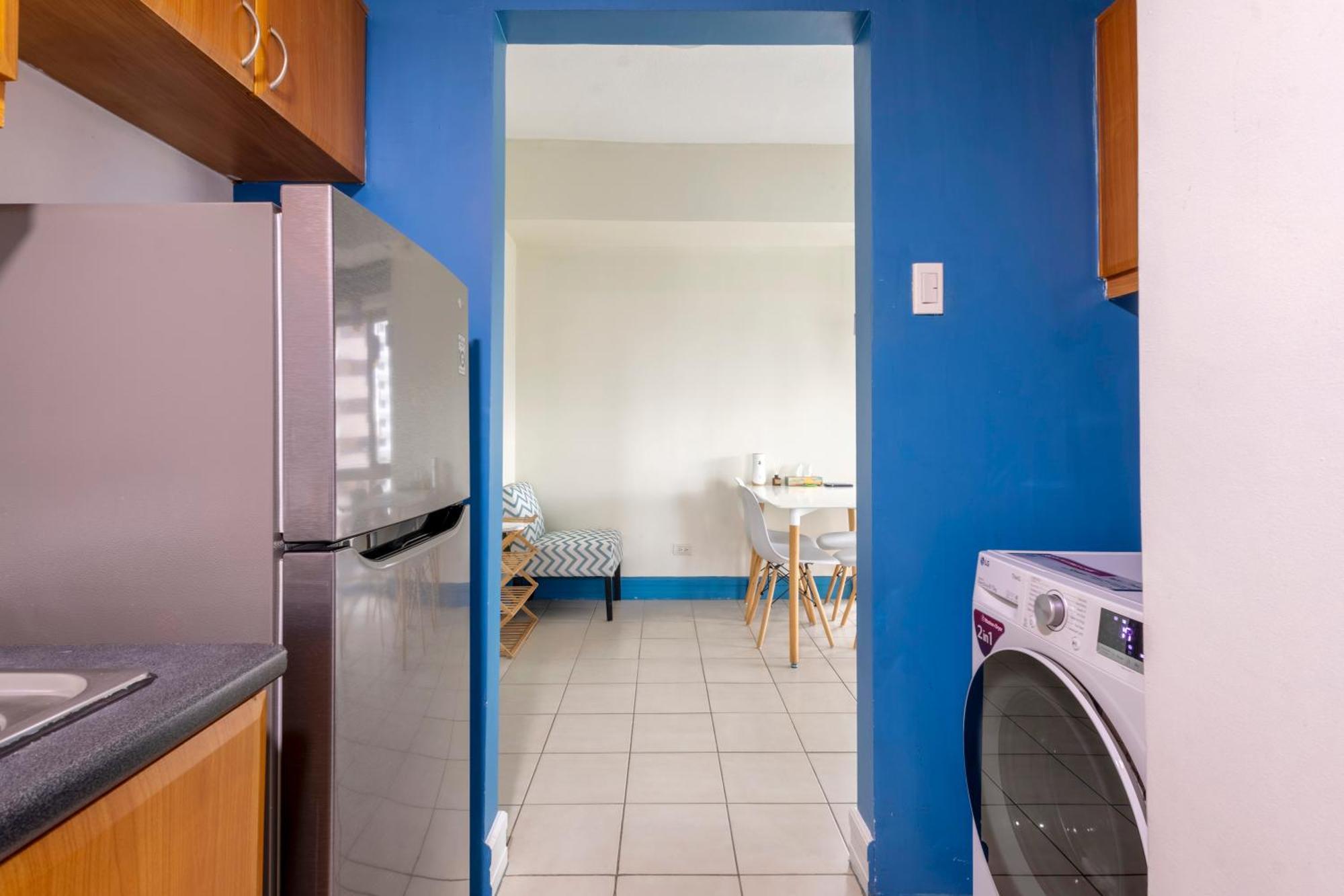 Forbeswood Parklane 1br With Golf View * Manila