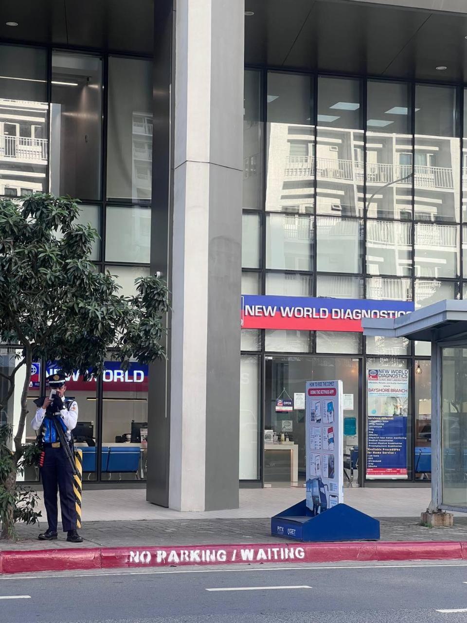 Unistay Shore Res With Bal Bay View Nr Moa Manila