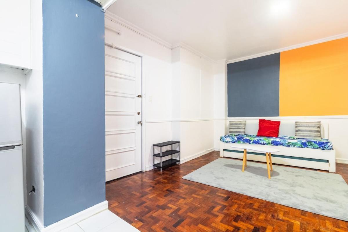 Stylish Hip In The Heart Of Poblacion, Manila