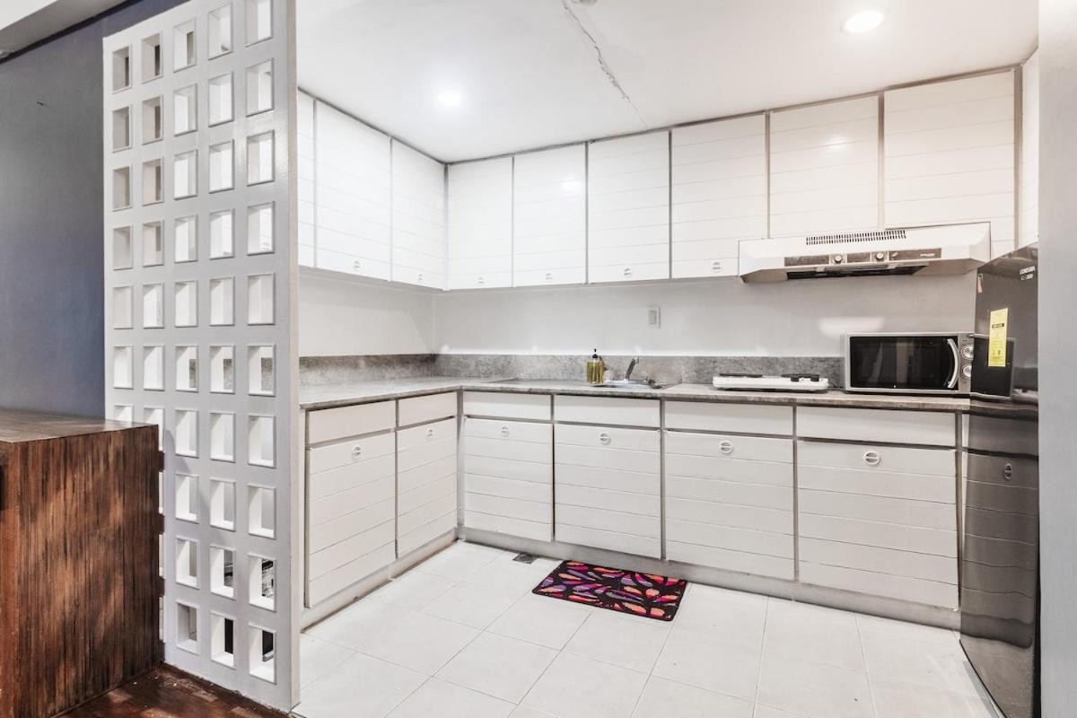 5 Bed Urban Retreat In The Heart Of Poblacion Manila