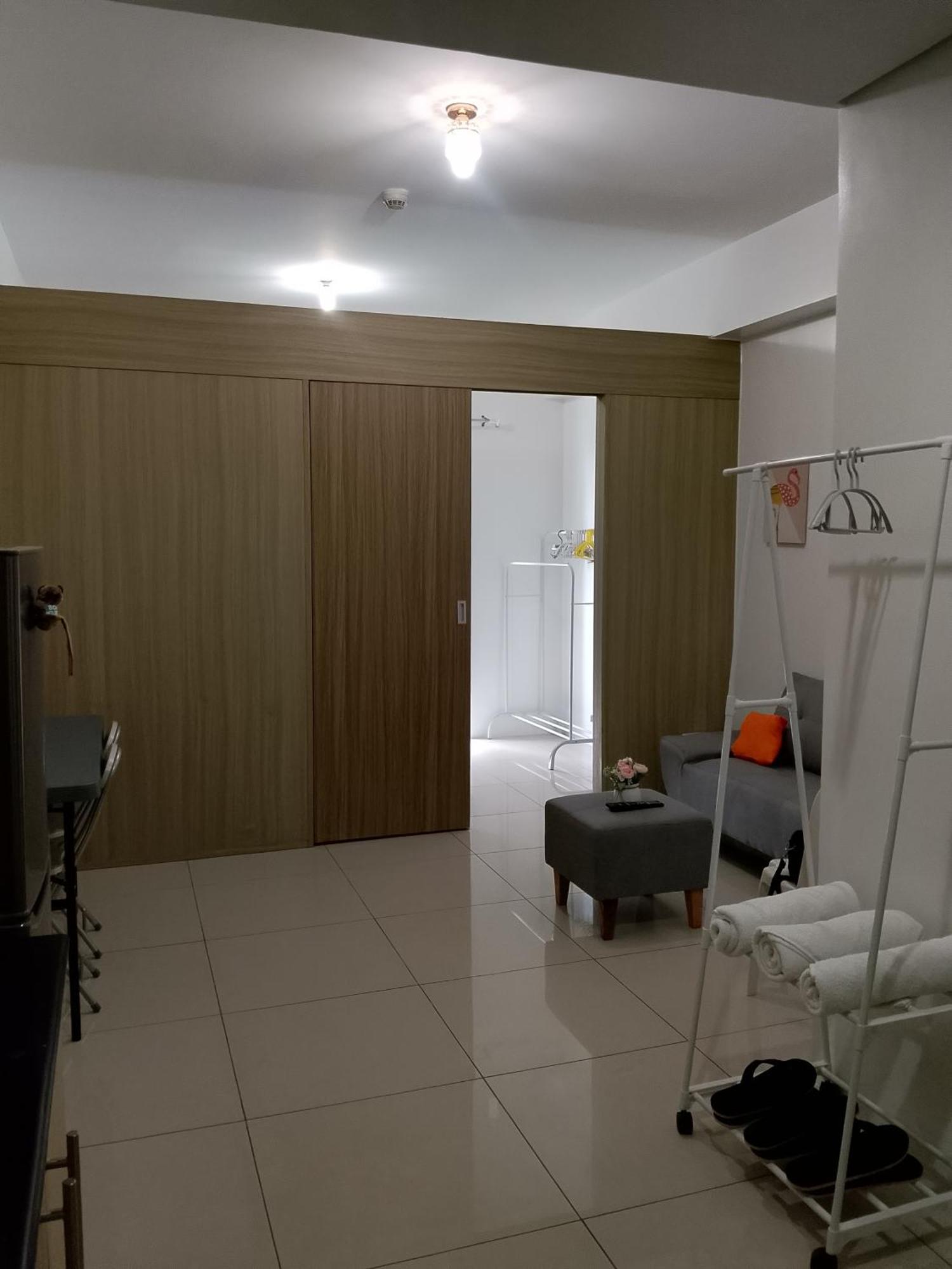 Joyvista Manor With Sunrise Balcony Free Wi-fi * Manila