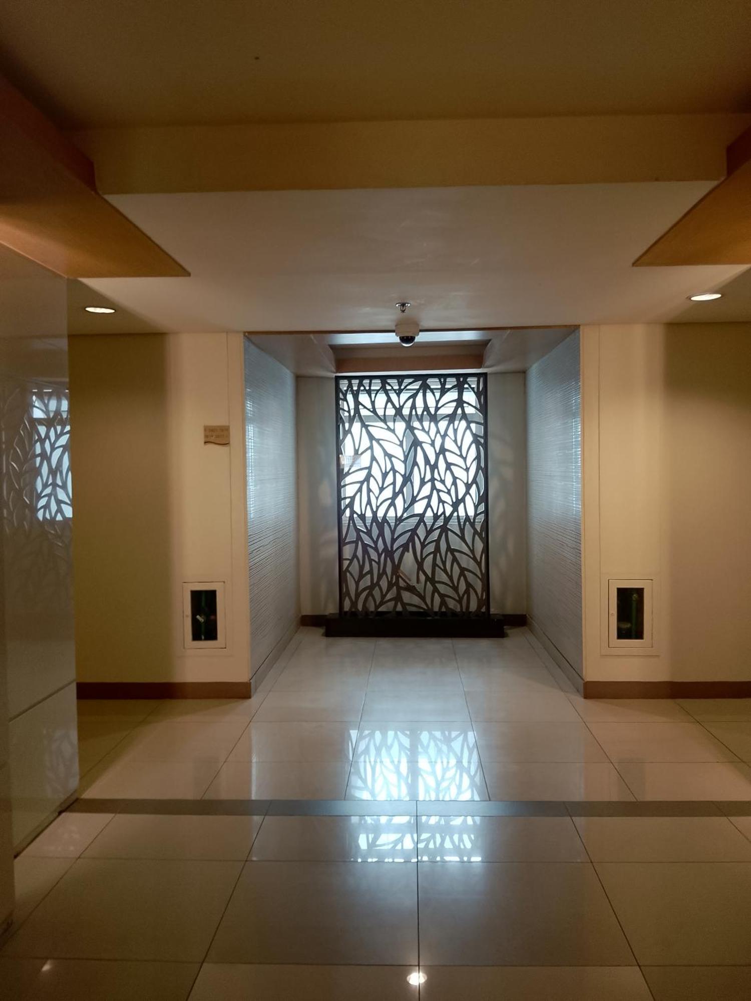 Joyvista Manor With Sunrise Balcony Free Wi-fi Apartment Manila