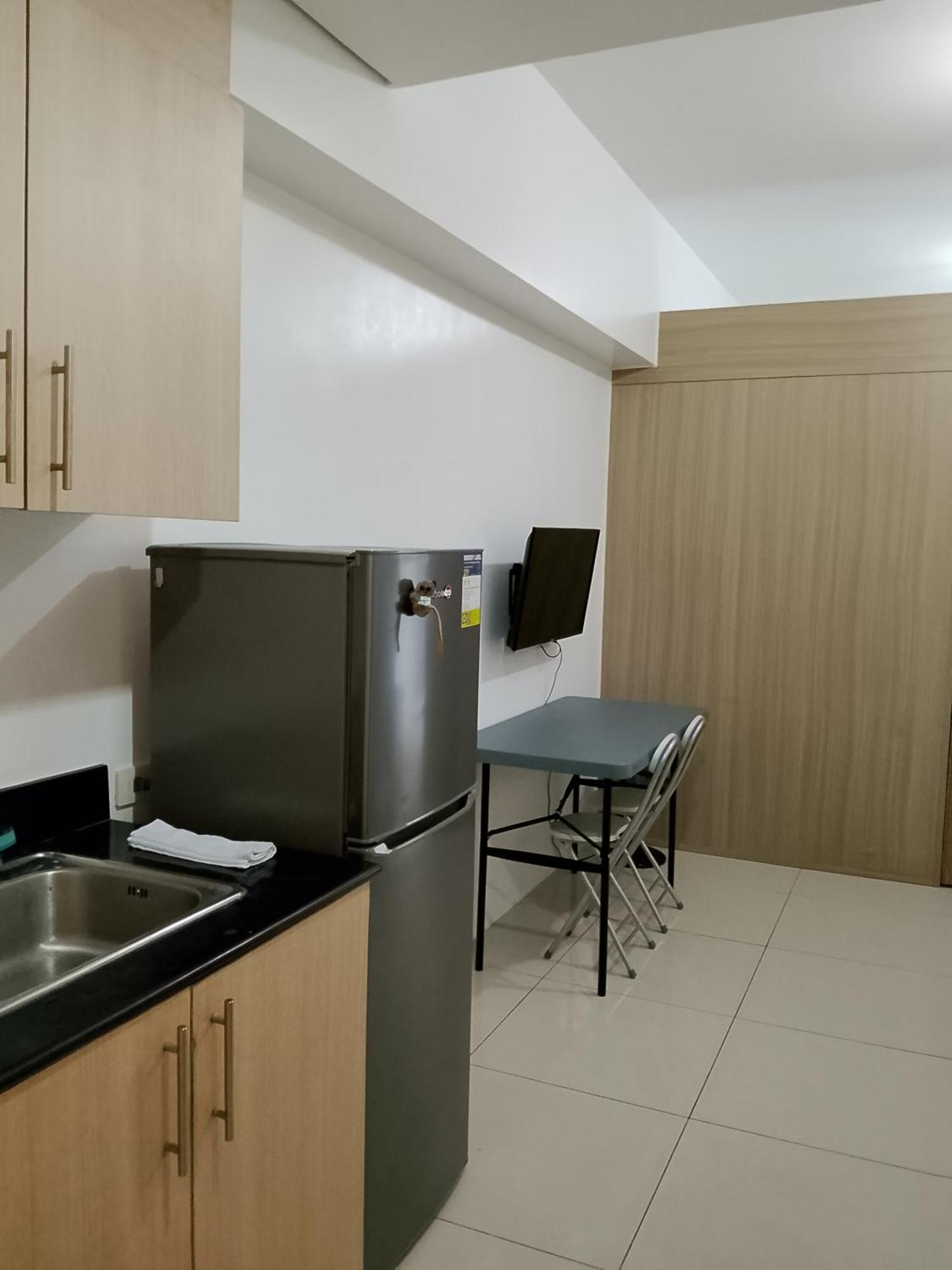 Joyvista Manor With Sunrise Balcony Free Wi-fi Apartment