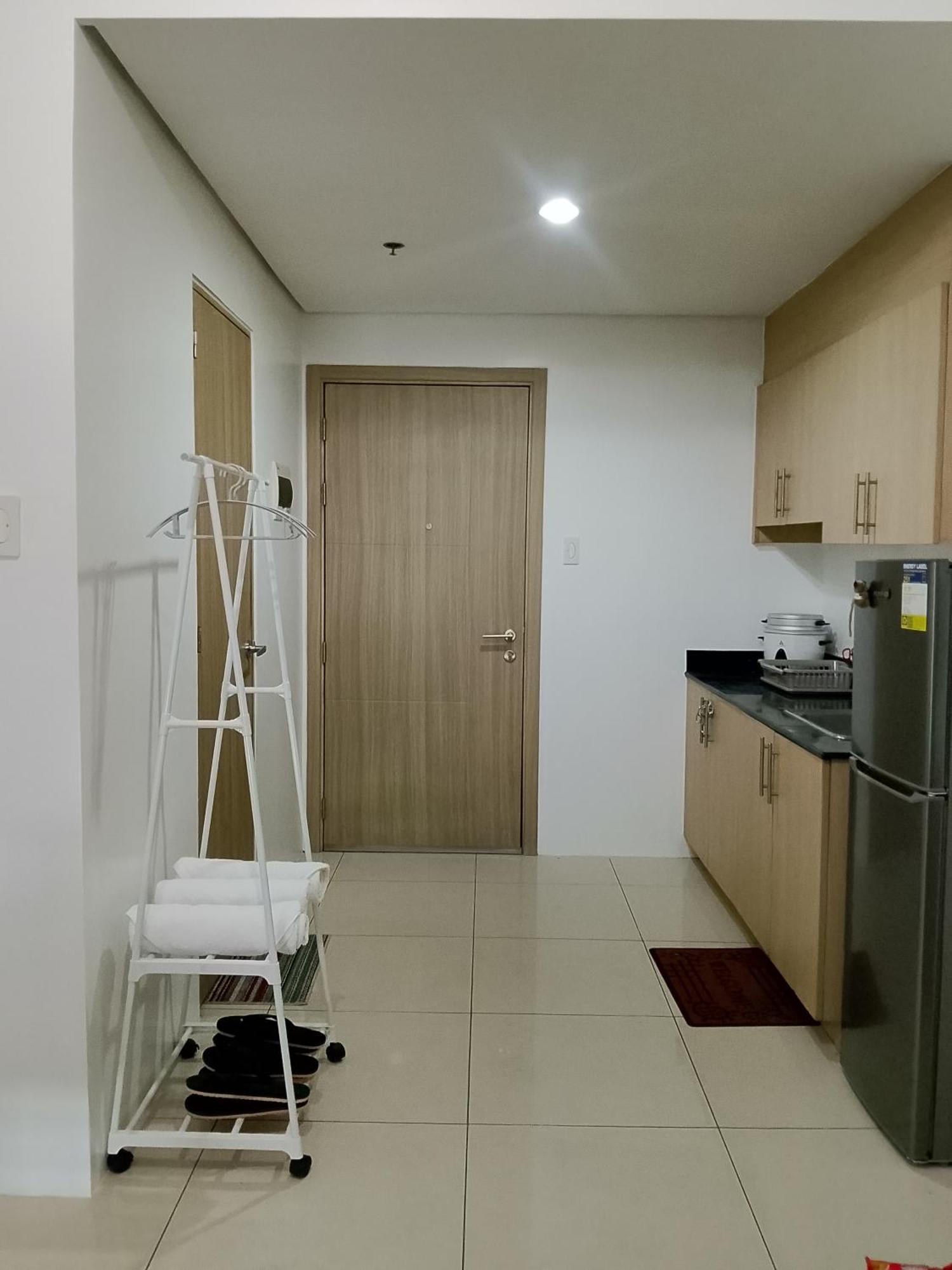 Joyvista Manor With Sunrise Balcony Free Wi-fi * Manila