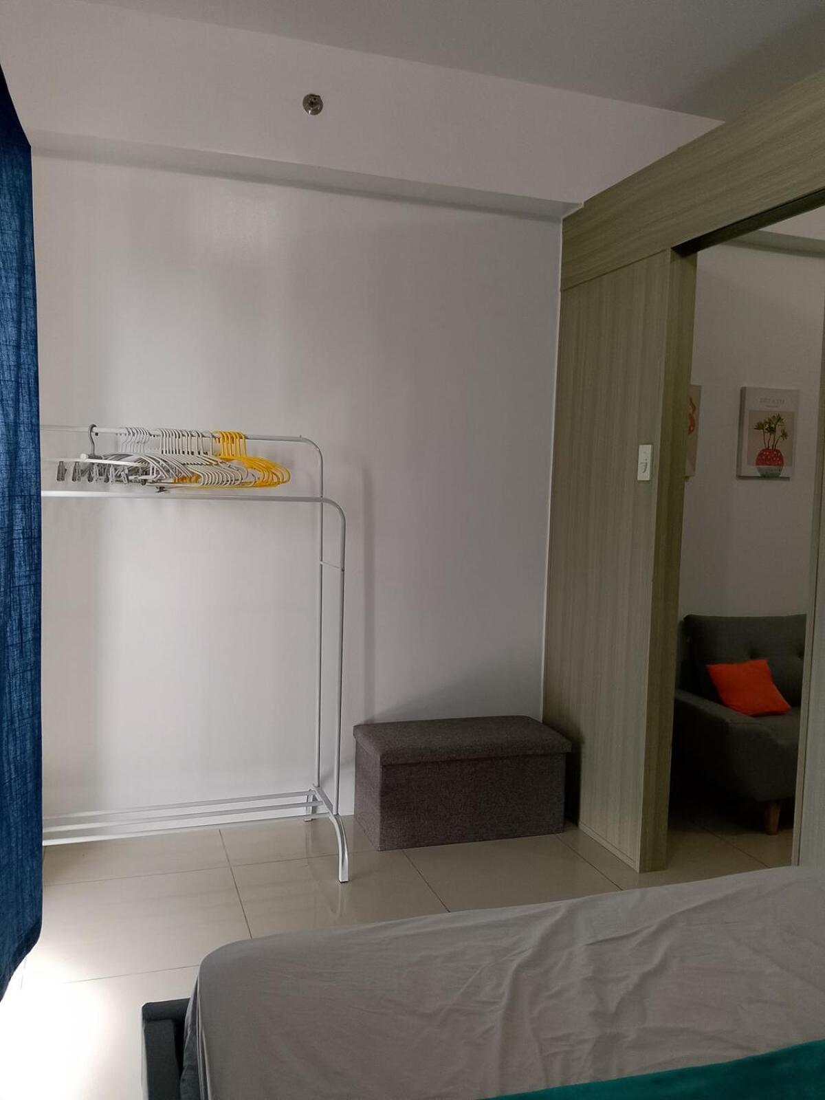 Joyvista Manor With Sunrise Balcony Free Wi-fi Manila