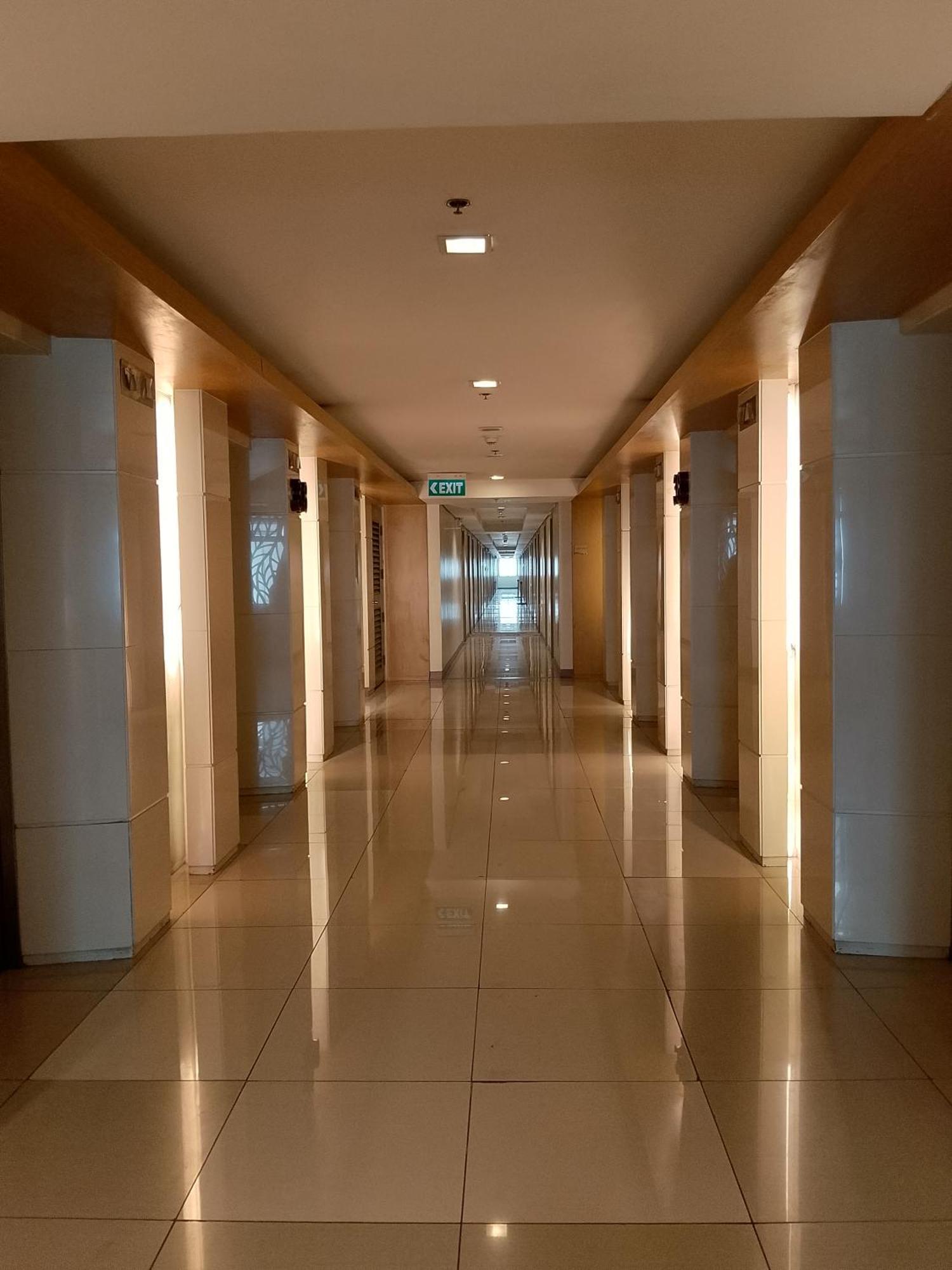 Joyvista Manor With Sunrise Balcony Free Wi-fi Apartment Manila