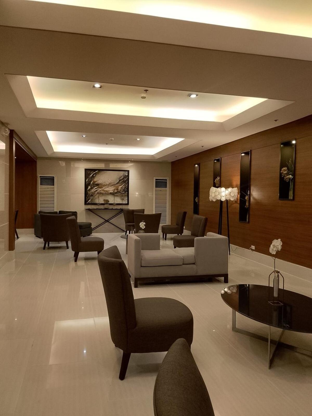 Joyvista Manor With Sunrise Balcony Free Wi-fi Manila