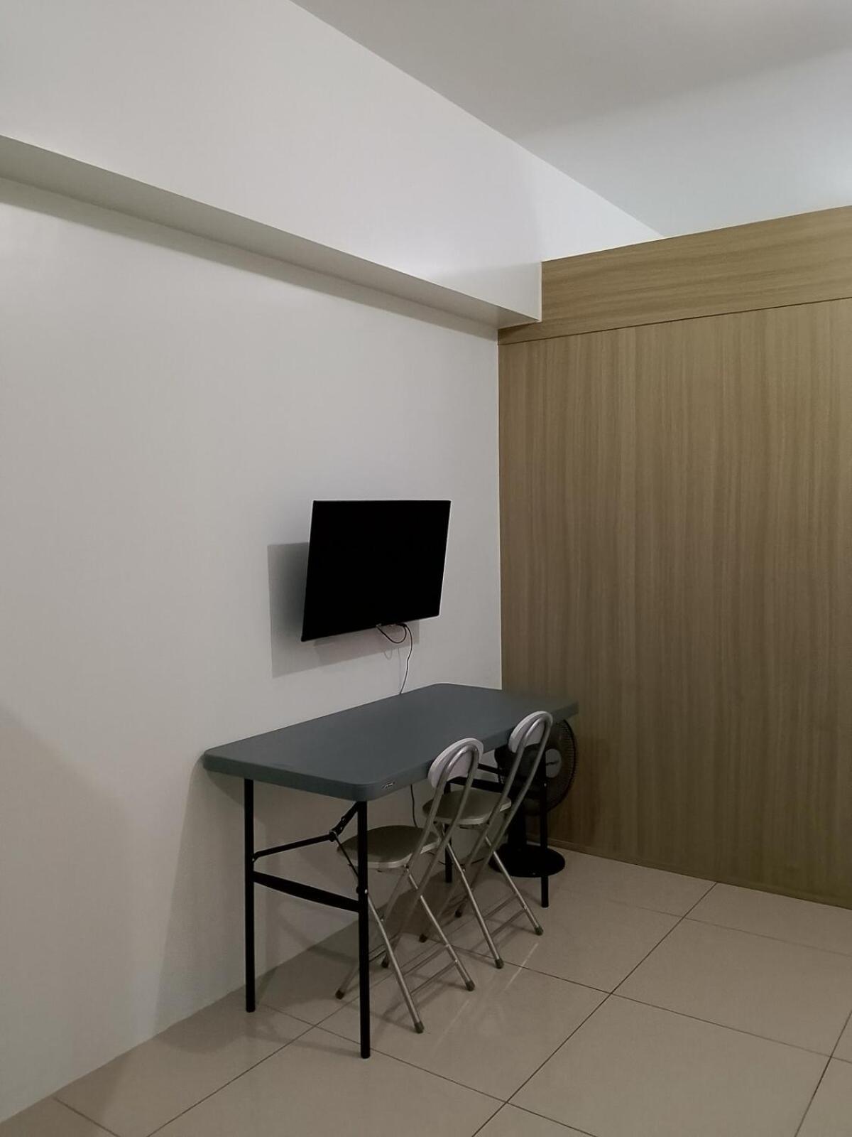 Joyvista Manor With Sunrise Balcony Free Wi-fi Apartment Manila