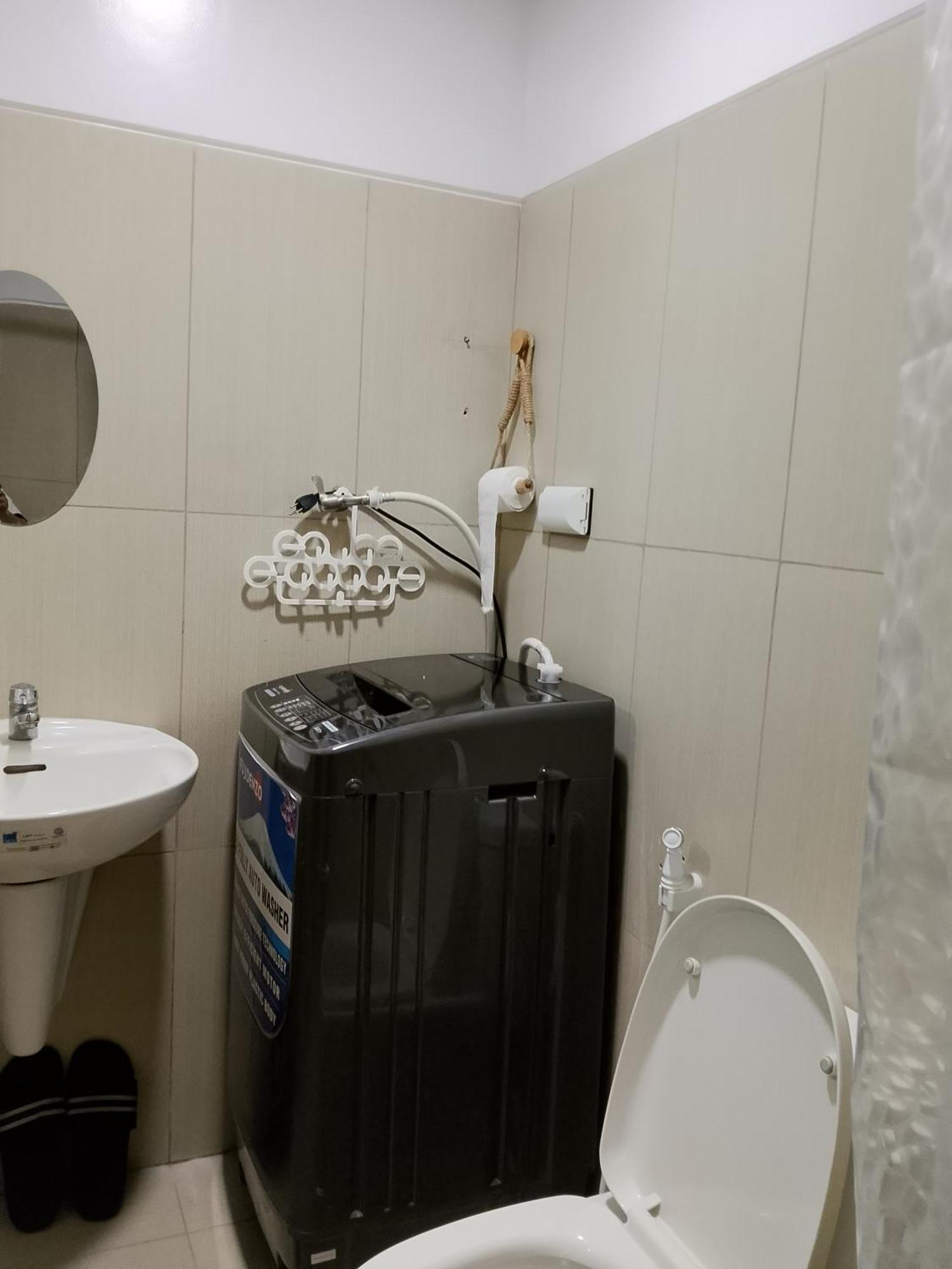 Joyvista Manor With Sunrise Balcony Free Wi-fi Apartment *