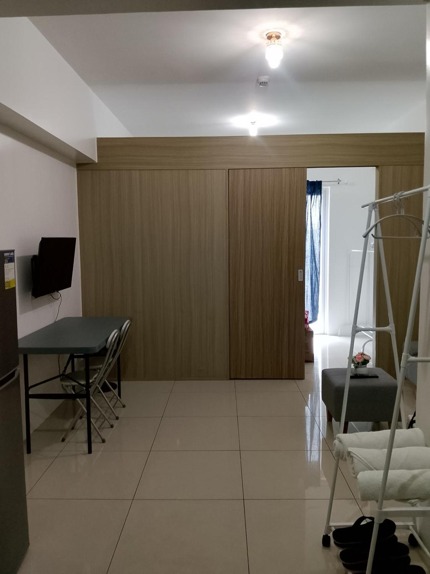 Apartment Joyvista Manor With Sunrise Balcony Free Wi-fi *