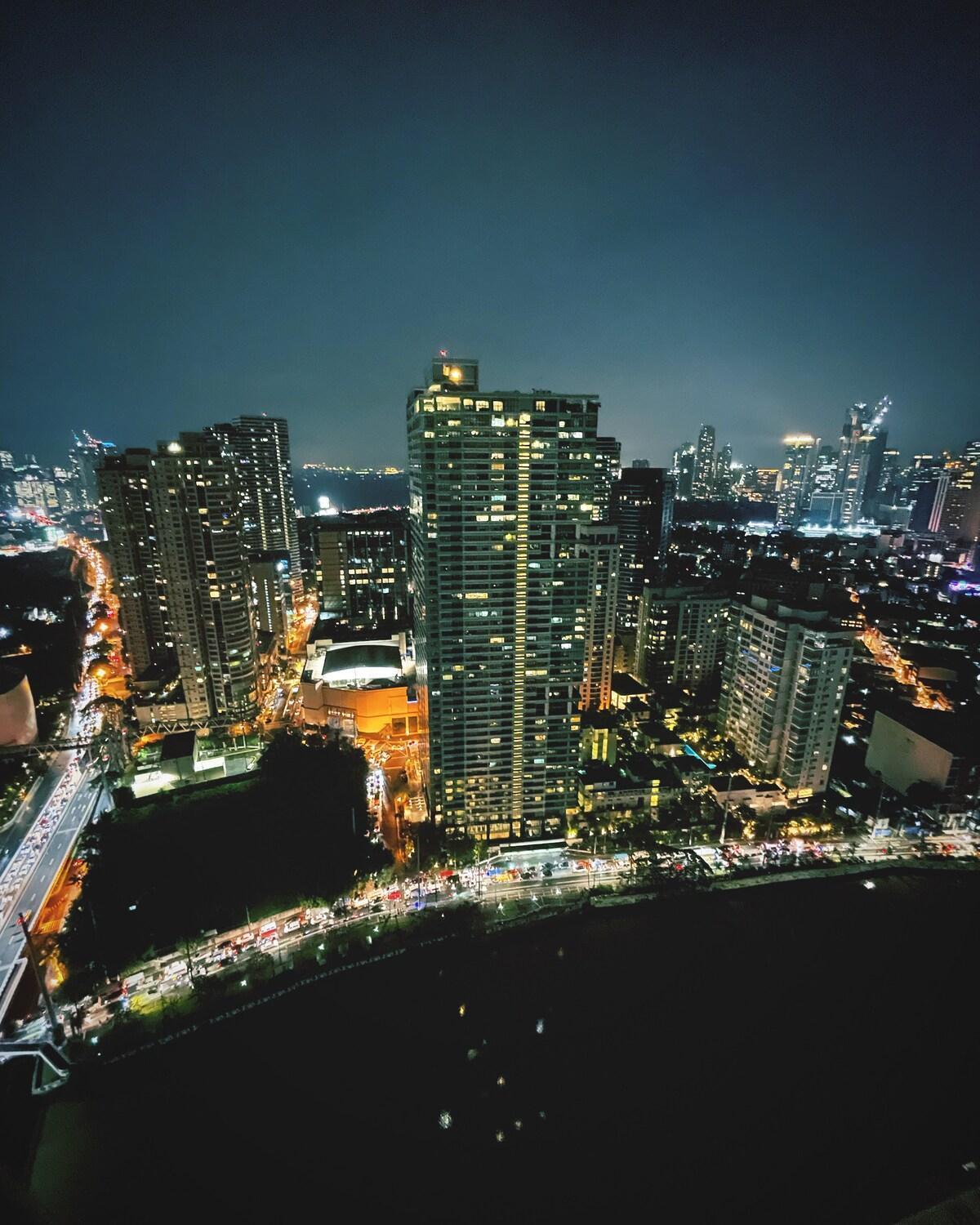 The Serene Escape Ph Rockwell Balcony View 1br *