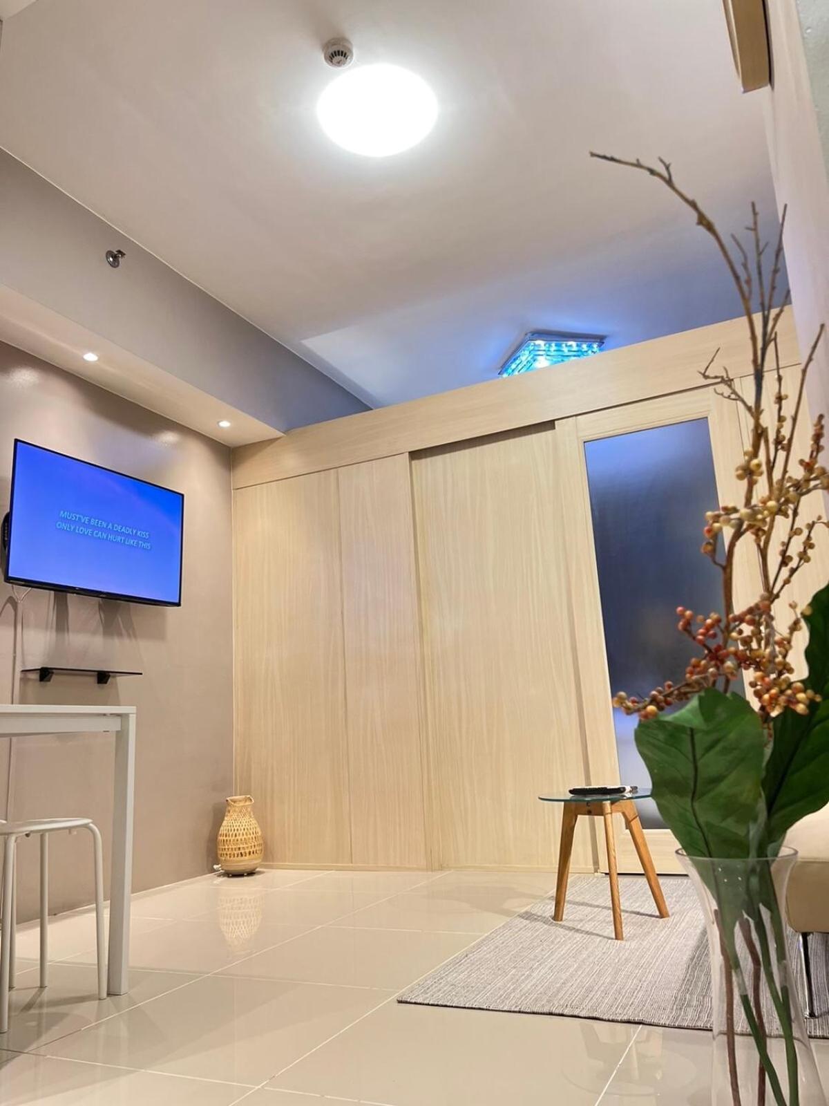 Apartment Makati 381 1 Bedroom Deluxe Smjazz T2 New *