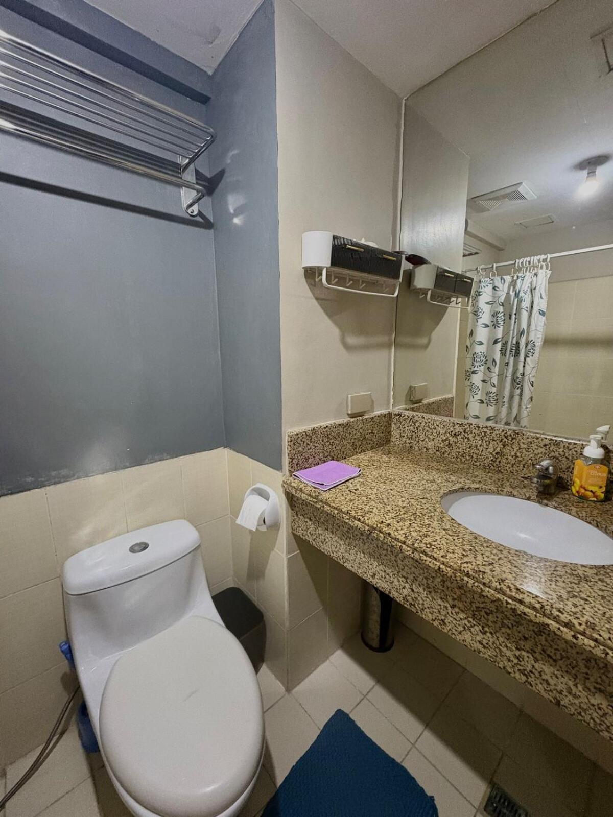 New! 3br In Serene Pasig With Fast Wifi * Manila