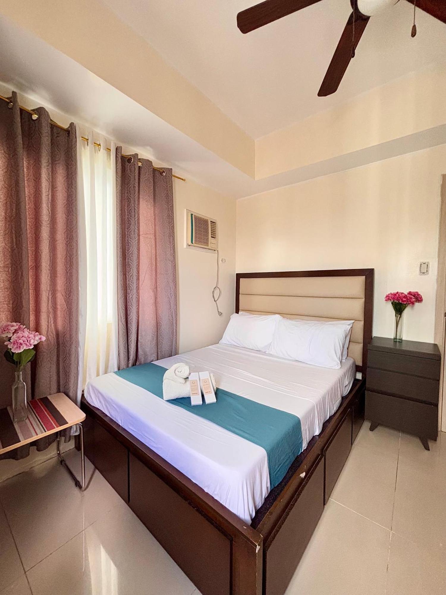 Aesthetic Cozy 2 Bedroom With Balcony Manila