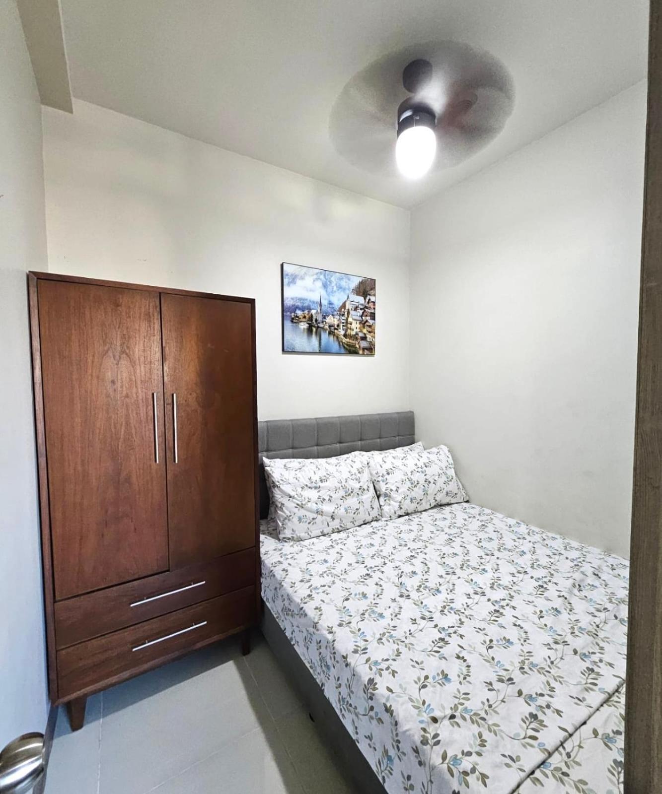 2 Bedroom Near Picc, Ccp, Wtc & Star At Coast Residences, Pasay Manila