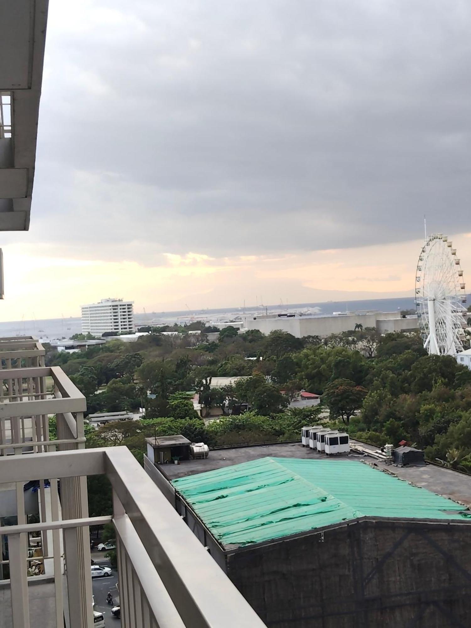 Apartment 2 Bedroom Near Picc, Ccp, Wtc & Star At Coast Residences, Pasay *