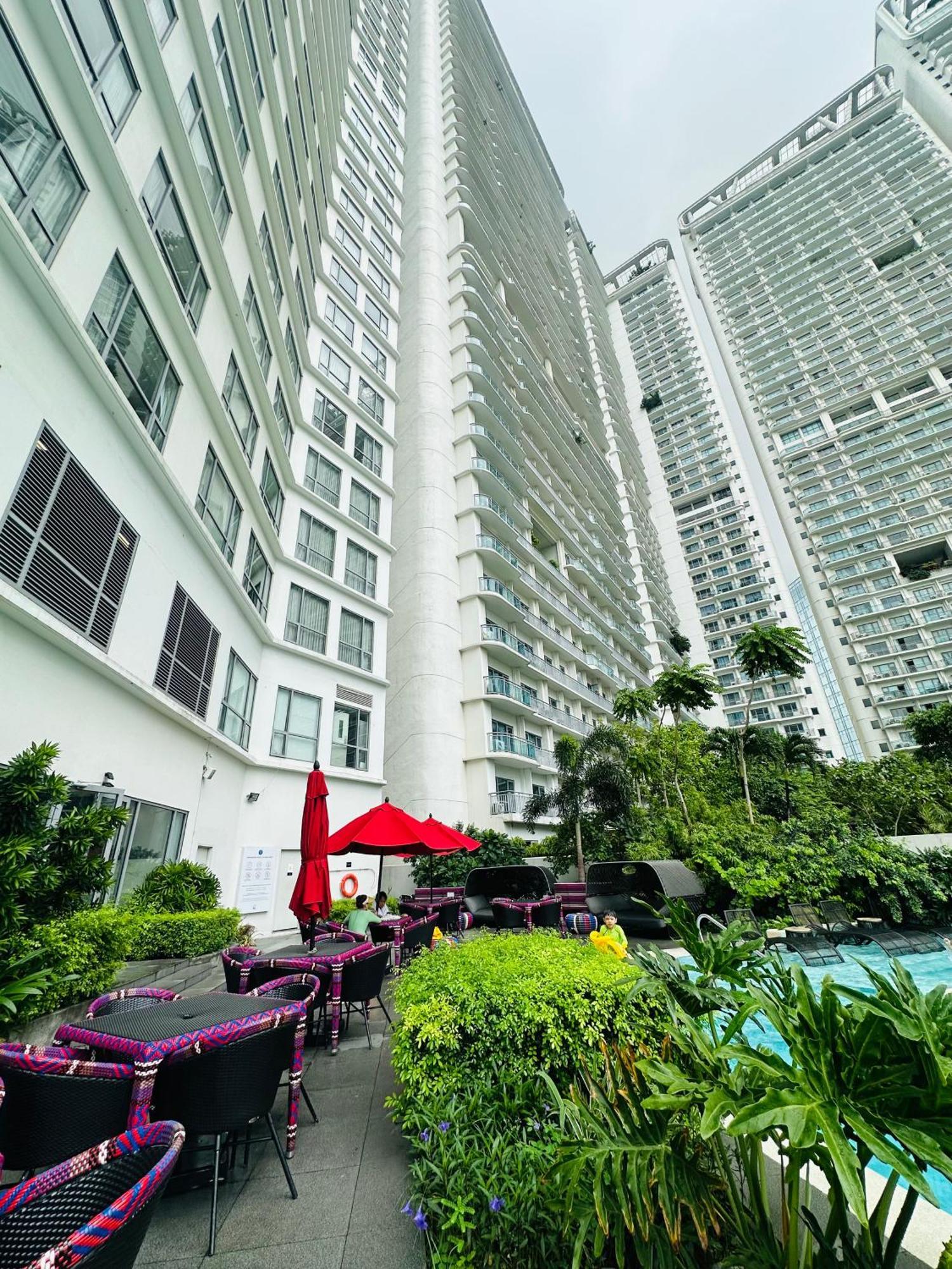 Hotel Hotel Suites Mandaluyong Near Makati 5*