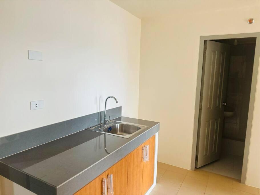 Spacious Bare At Spatial Manila