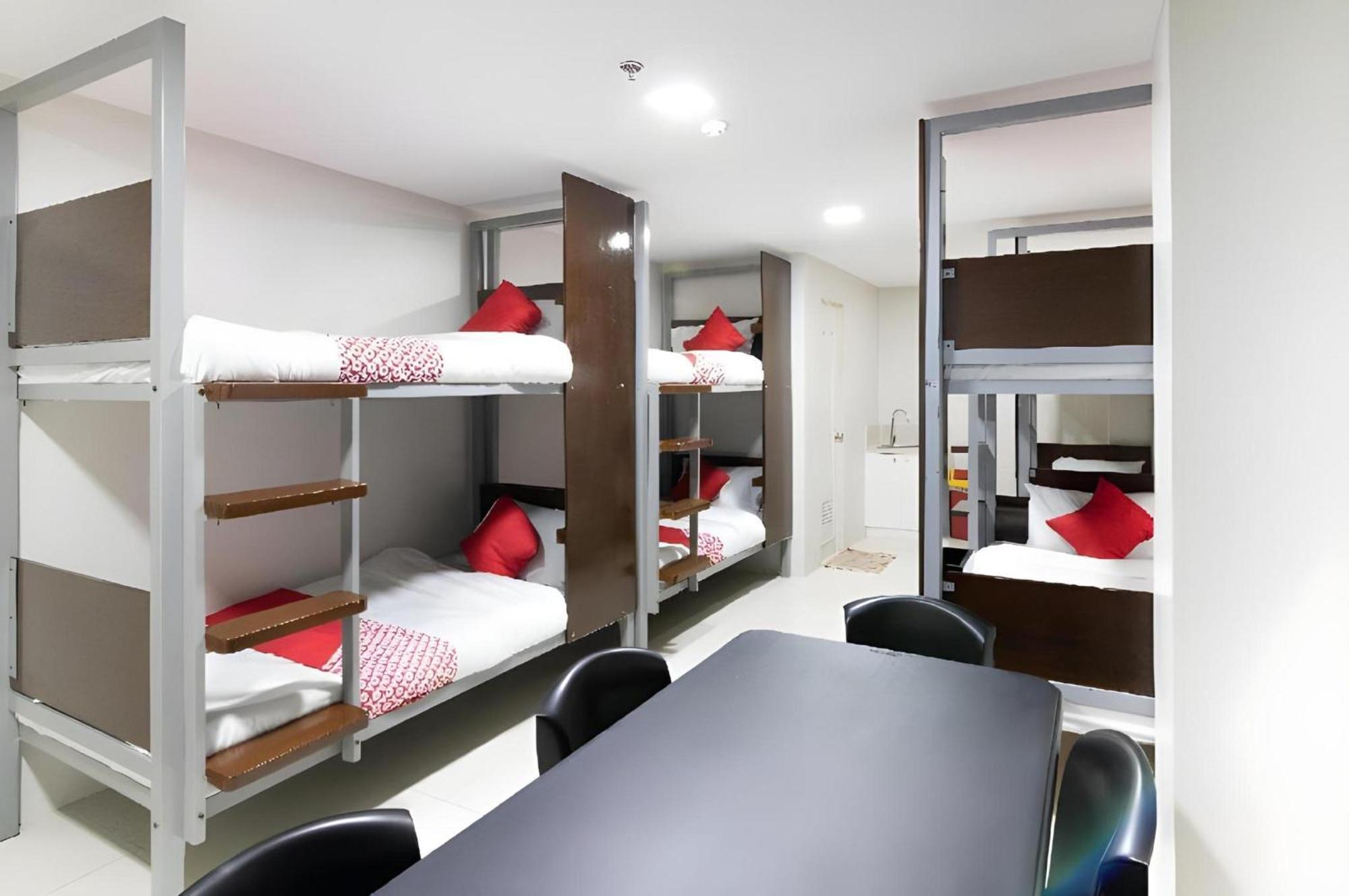 Oyo 152 Sangco Condotel 3* Manila