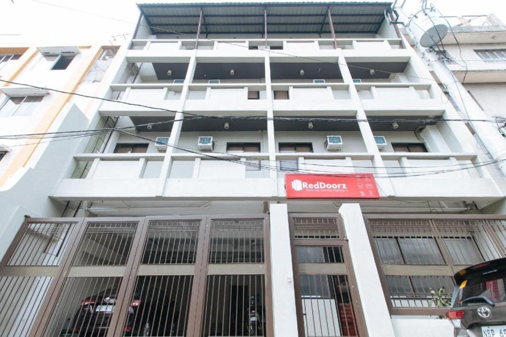 Reddoorz Near Osmena Highway 2