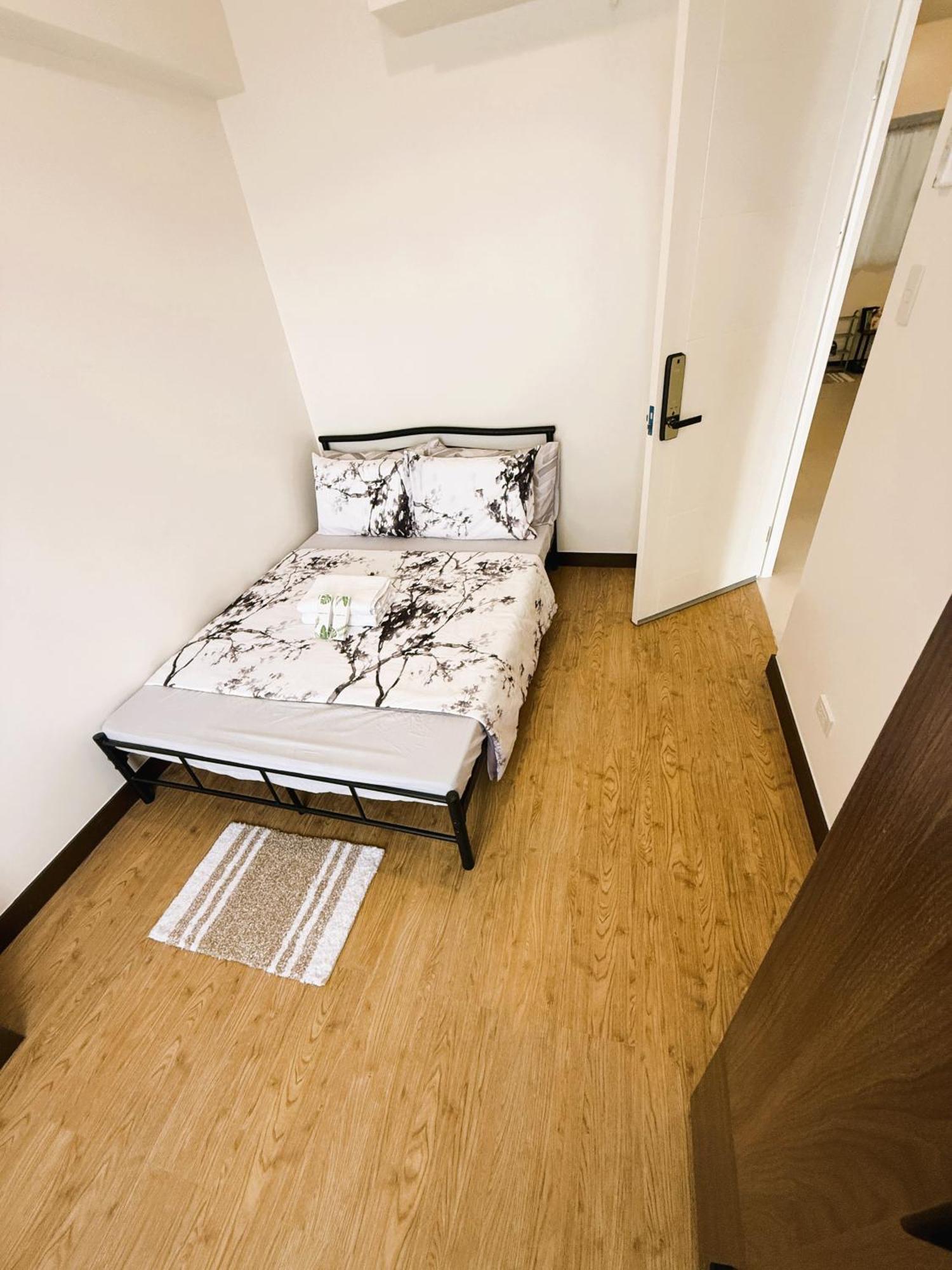 Jfam - Allegra Pasig Condo, With Parking *