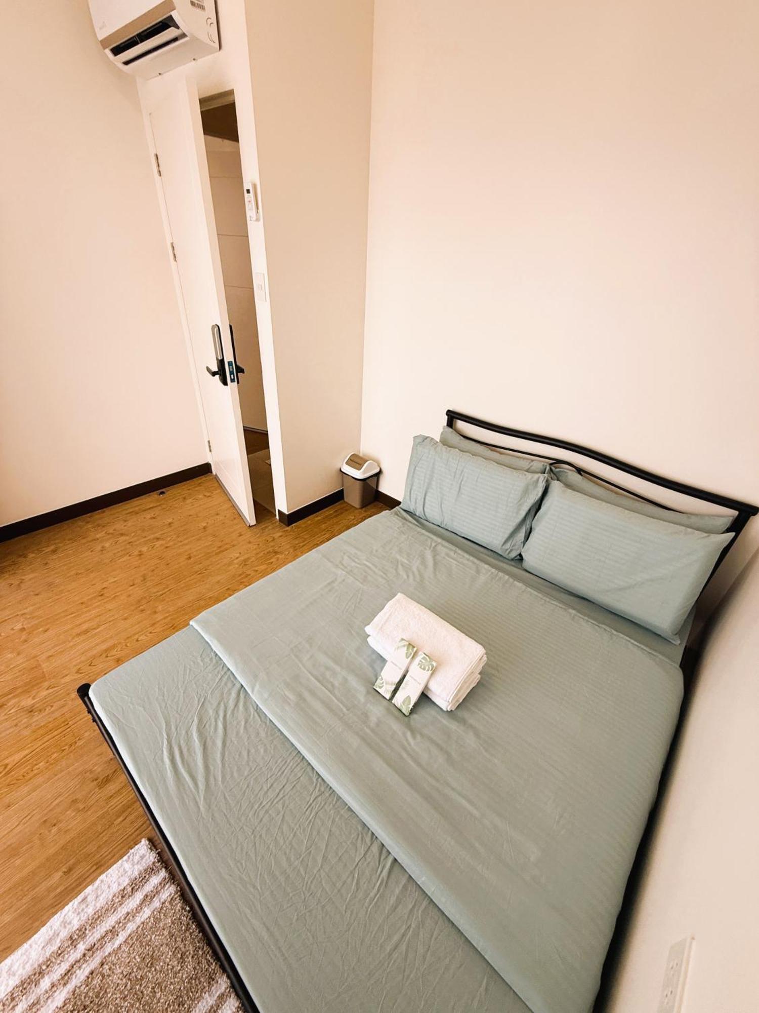 Jfam - Allegra Pasig Condo, With Parking Apartment *